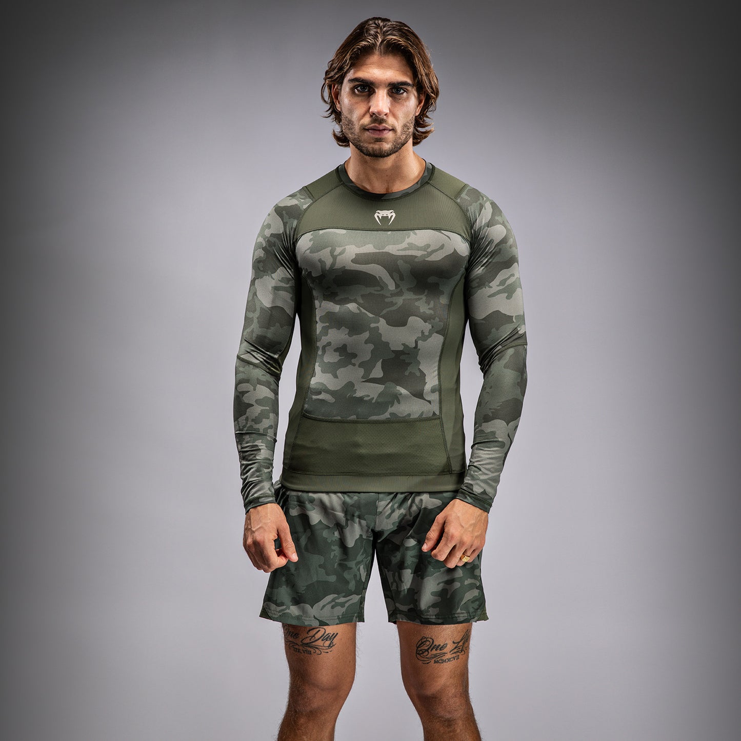 Venum G-Fit Air Rashguard de Manga Larga para Hombre - Camuflaje Militar