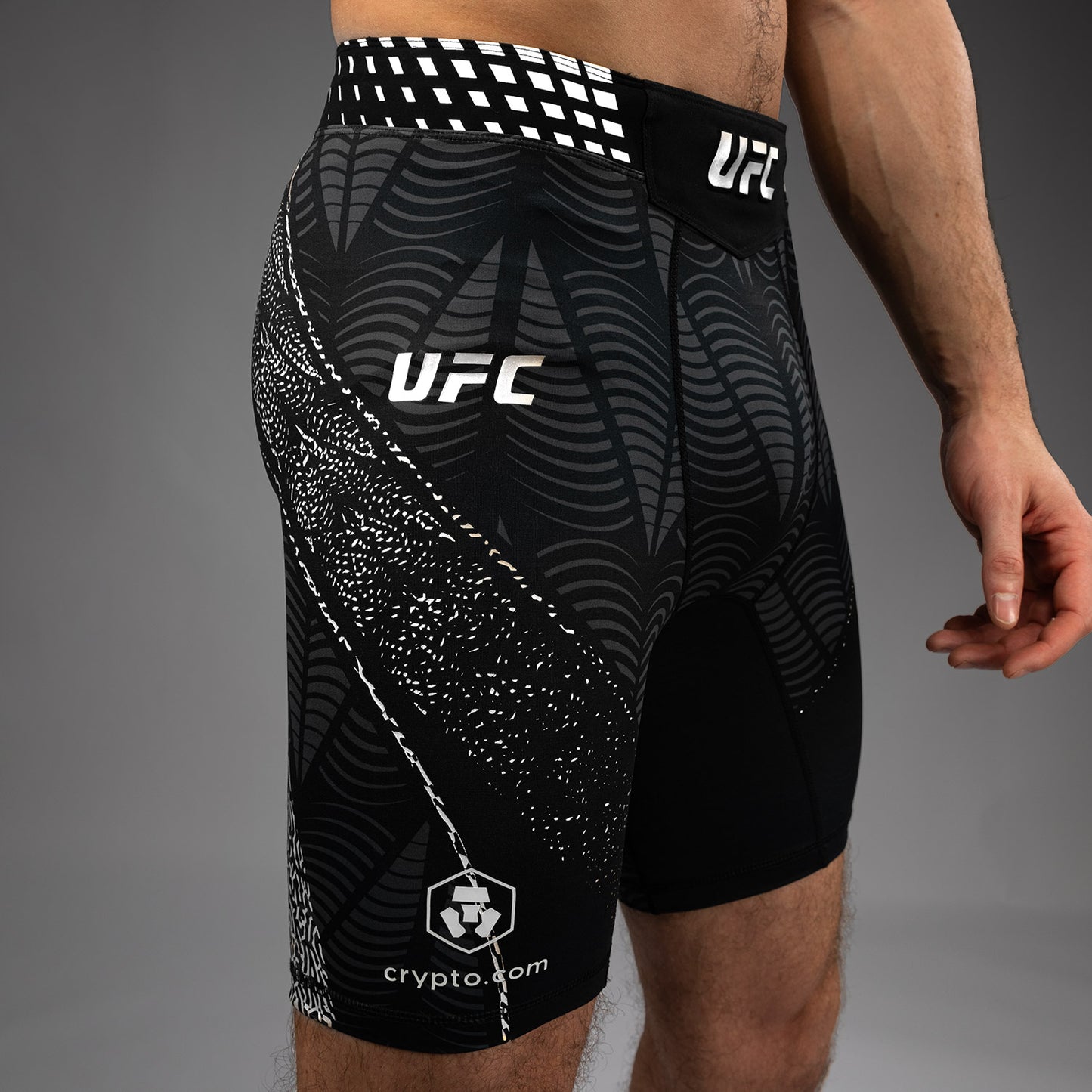UFC Zenith by Venum Authentic Fight Night Short Vale Tudo Hombre Personalizado - Negro