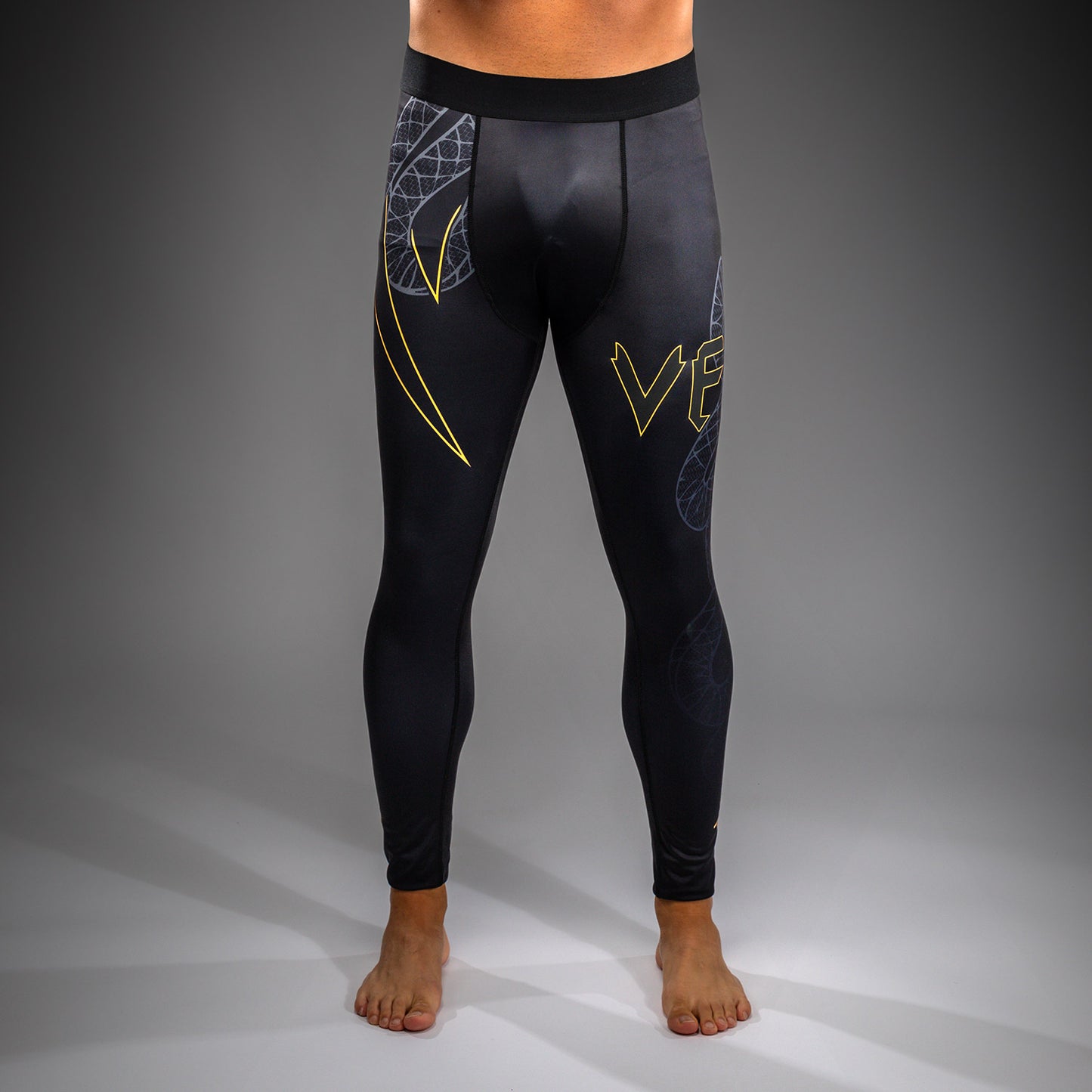 Venum Serpenti Mallas – Negro/Plateado/Dorado