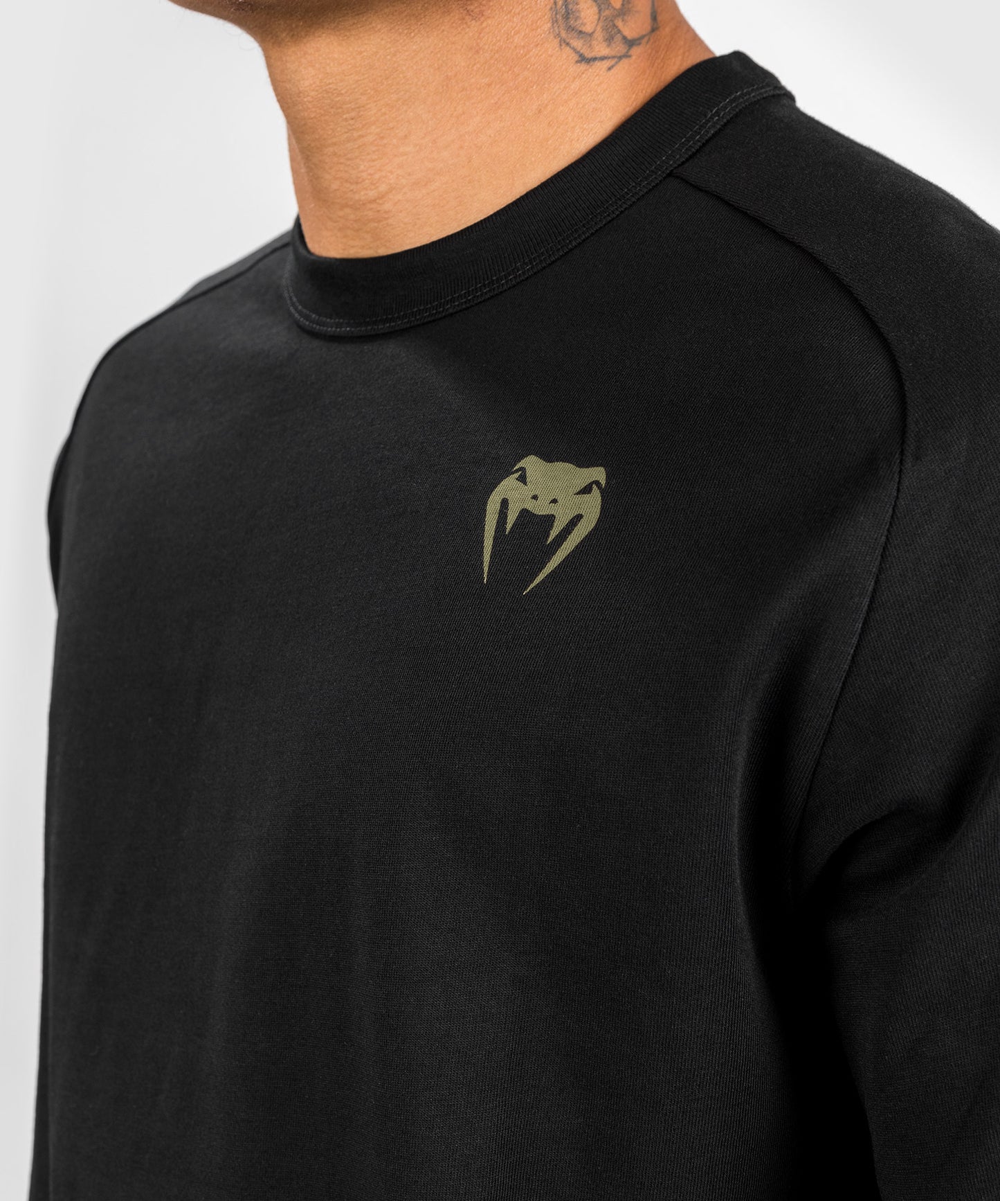 Camiseta Fangs Venum regular - manga larga - Negro/Arena