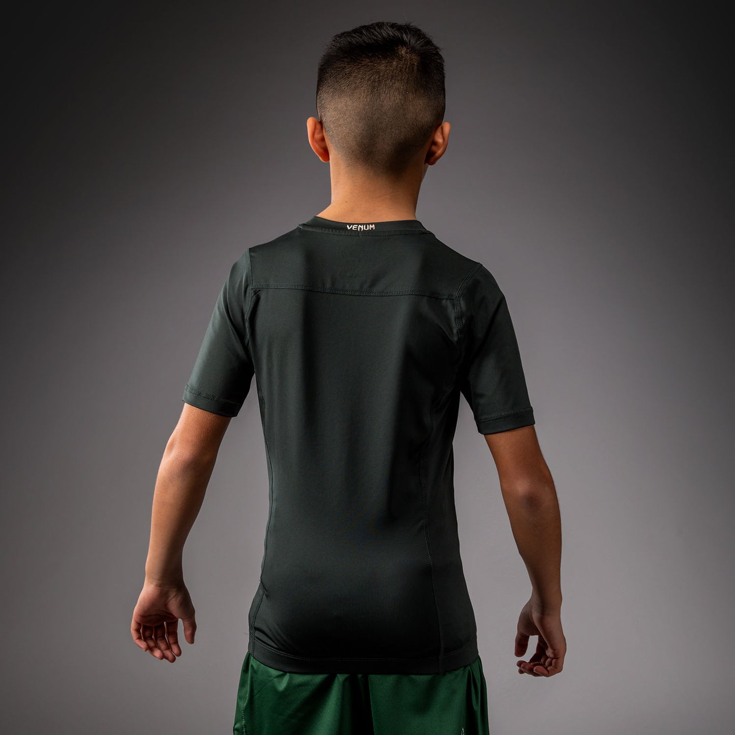 Venum Attack Rashguard Manga Corta Infantil - Verde Bosque/ Blanco Roto