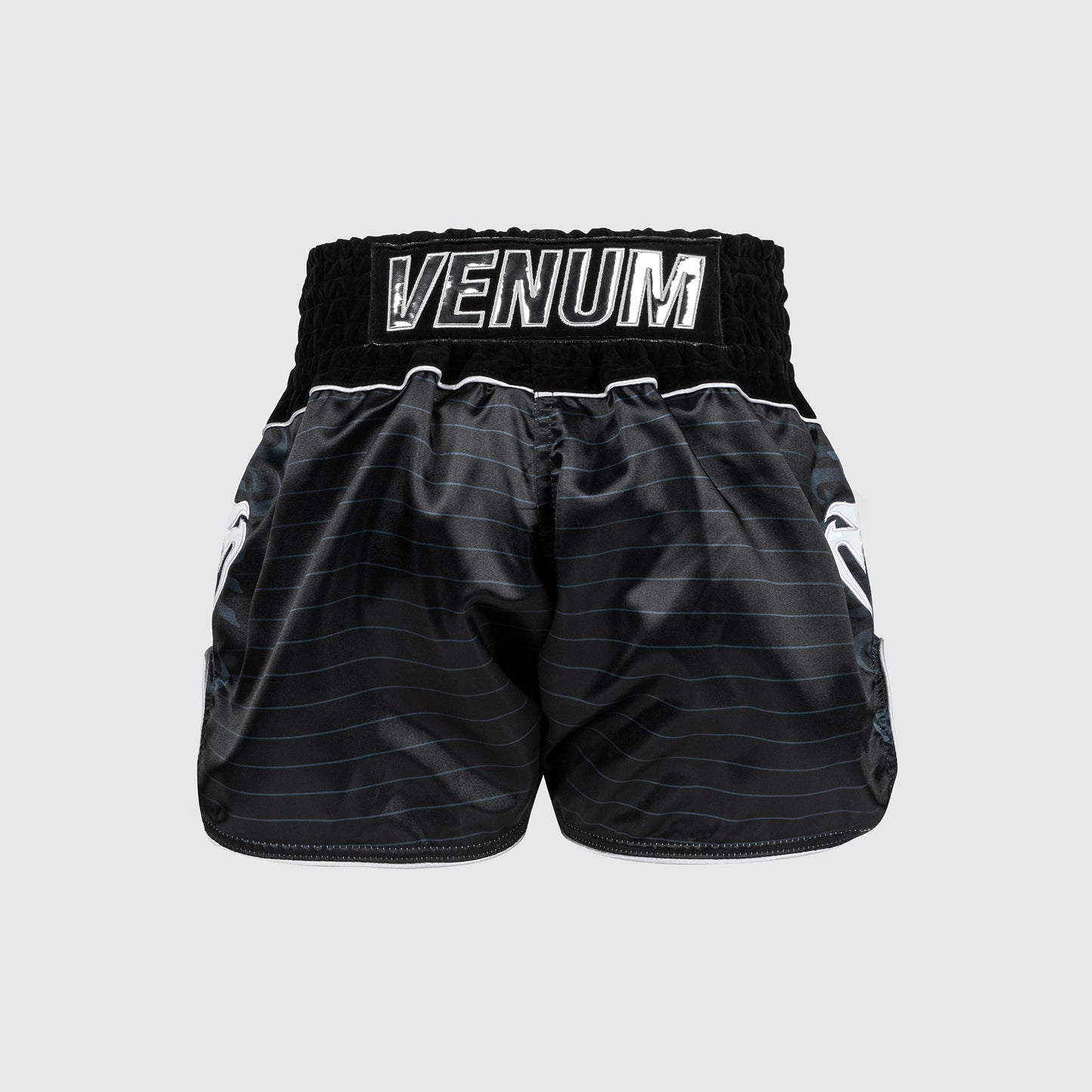 Venum Attack Shorts de Muay Thai - Negro/Plata