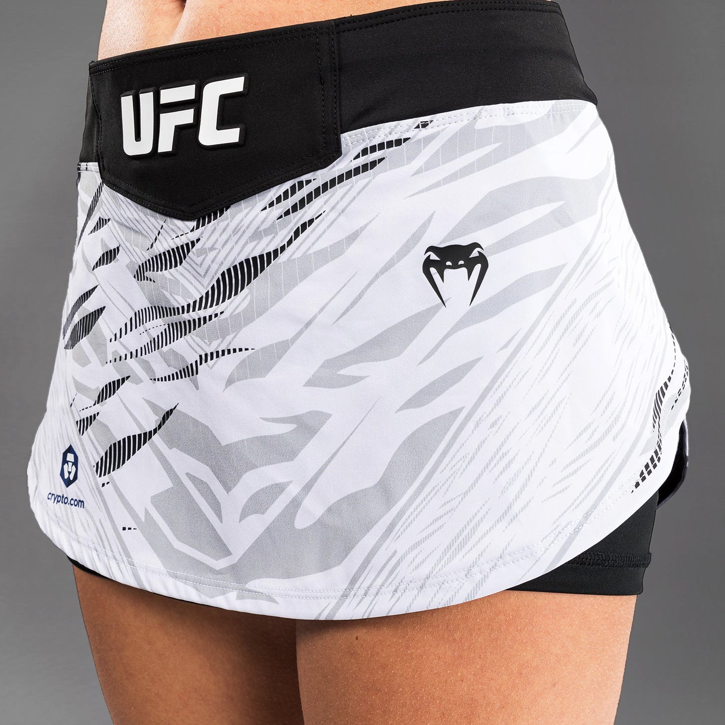UFC Fusion by Venum Authentic Fight Night Falda Corta para Mujer - Blanco