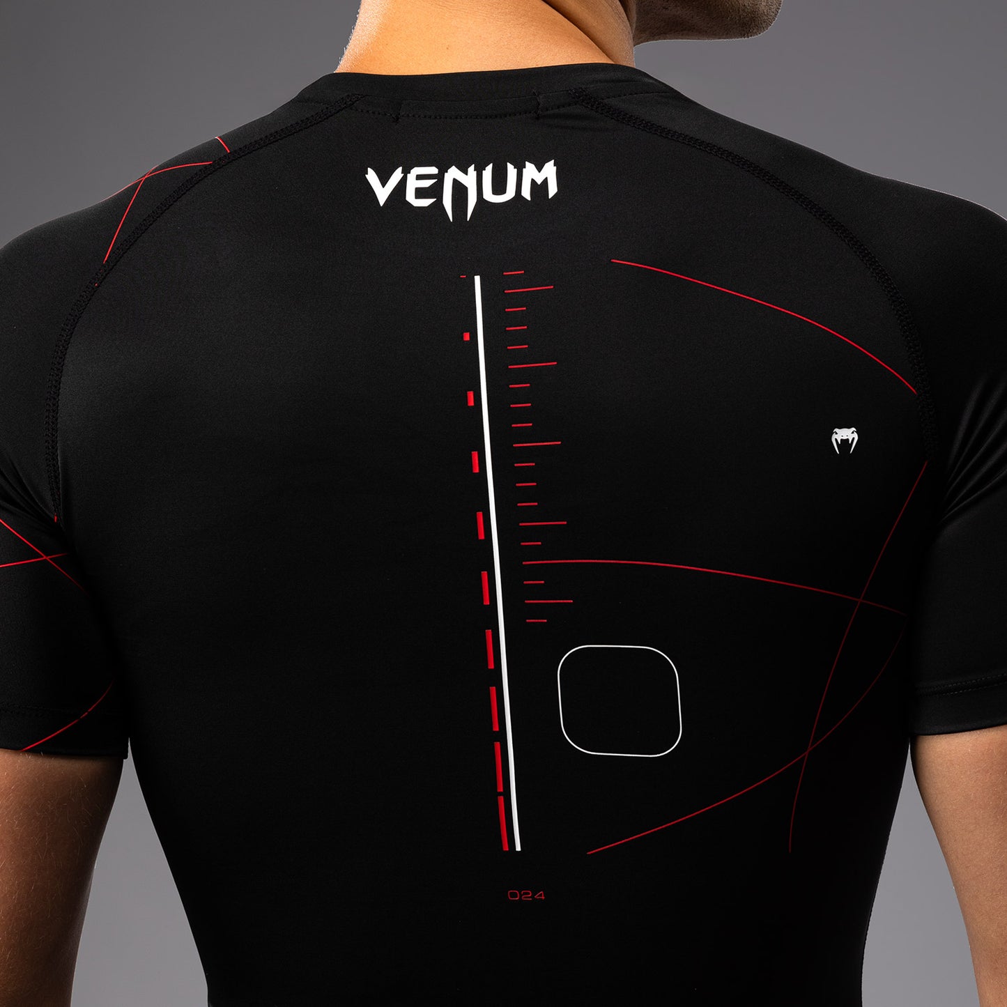 Venum Tactical XT Lycra de manga corta para hombre - Negro/Rojo fuego