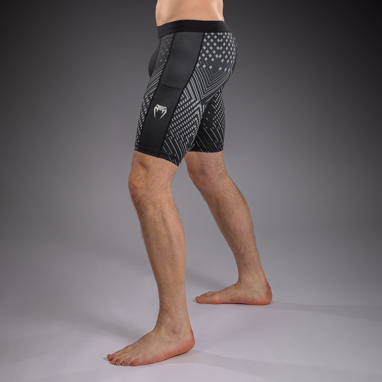Venum Midnight Fury Short de Compresión – Negro/Gris/Plata