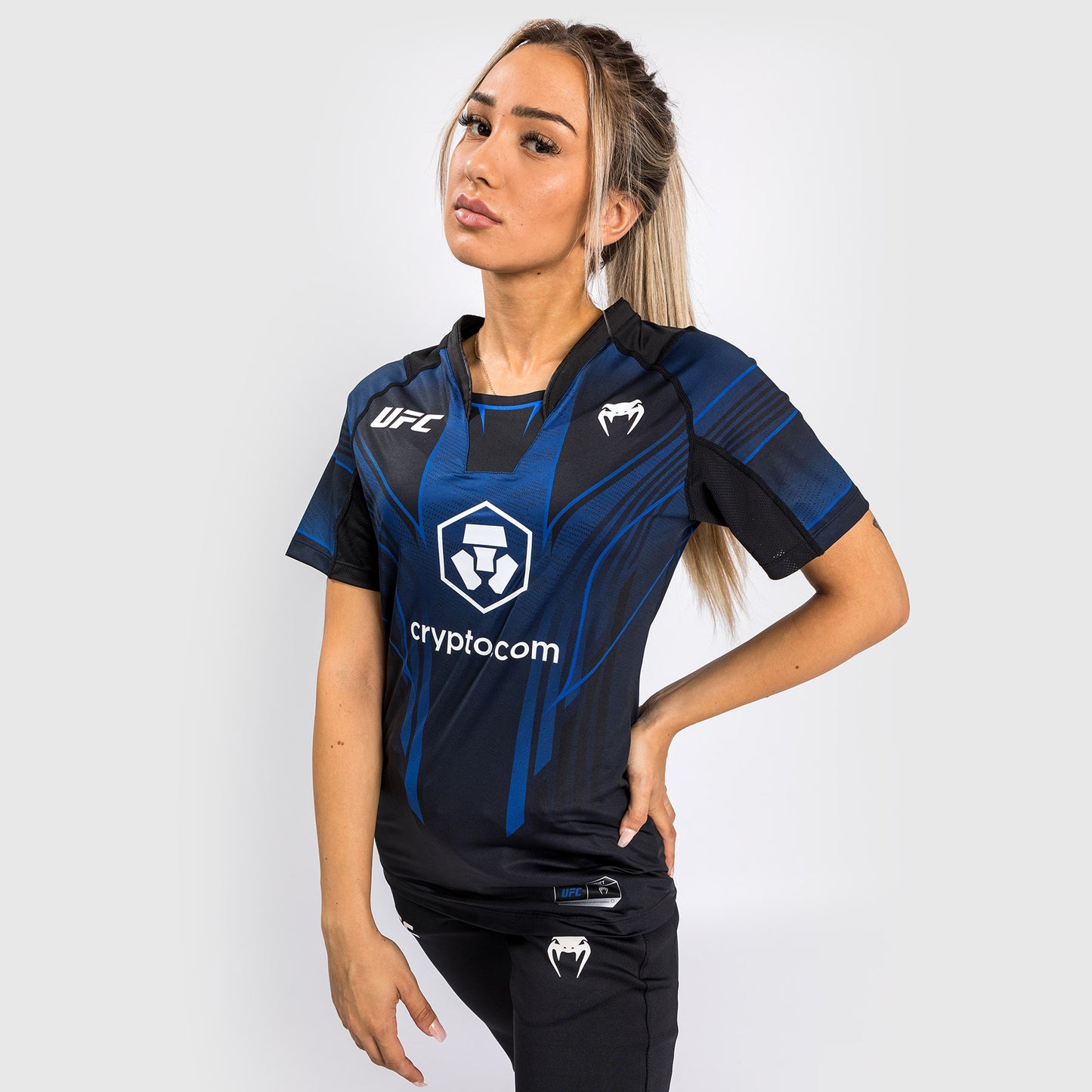 Camiseta UFC Venum Authentic Fight Night 2.0 para mujer - Midnight Edition