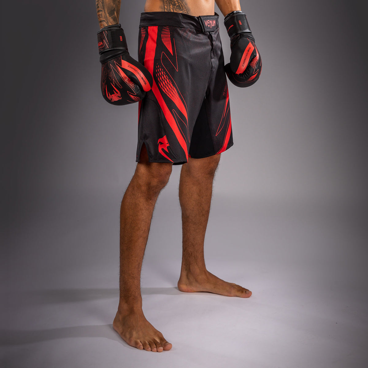 Venum Amazonia Reborn Pantalón corto de MMA - Negro/Rojo