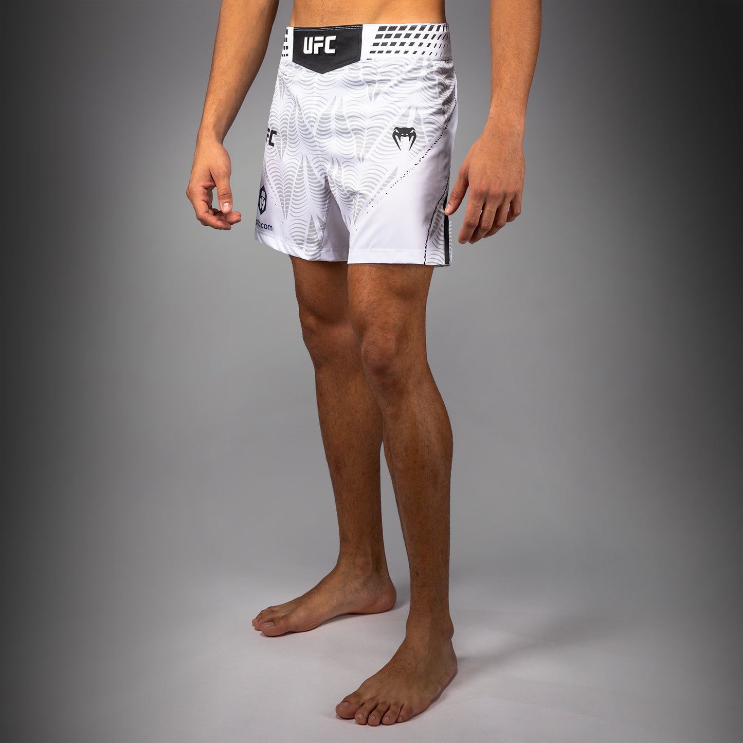 UFC Zenith by Venum Authentic Fight Night Short de pelea ajuste corto Hombre - Blanco