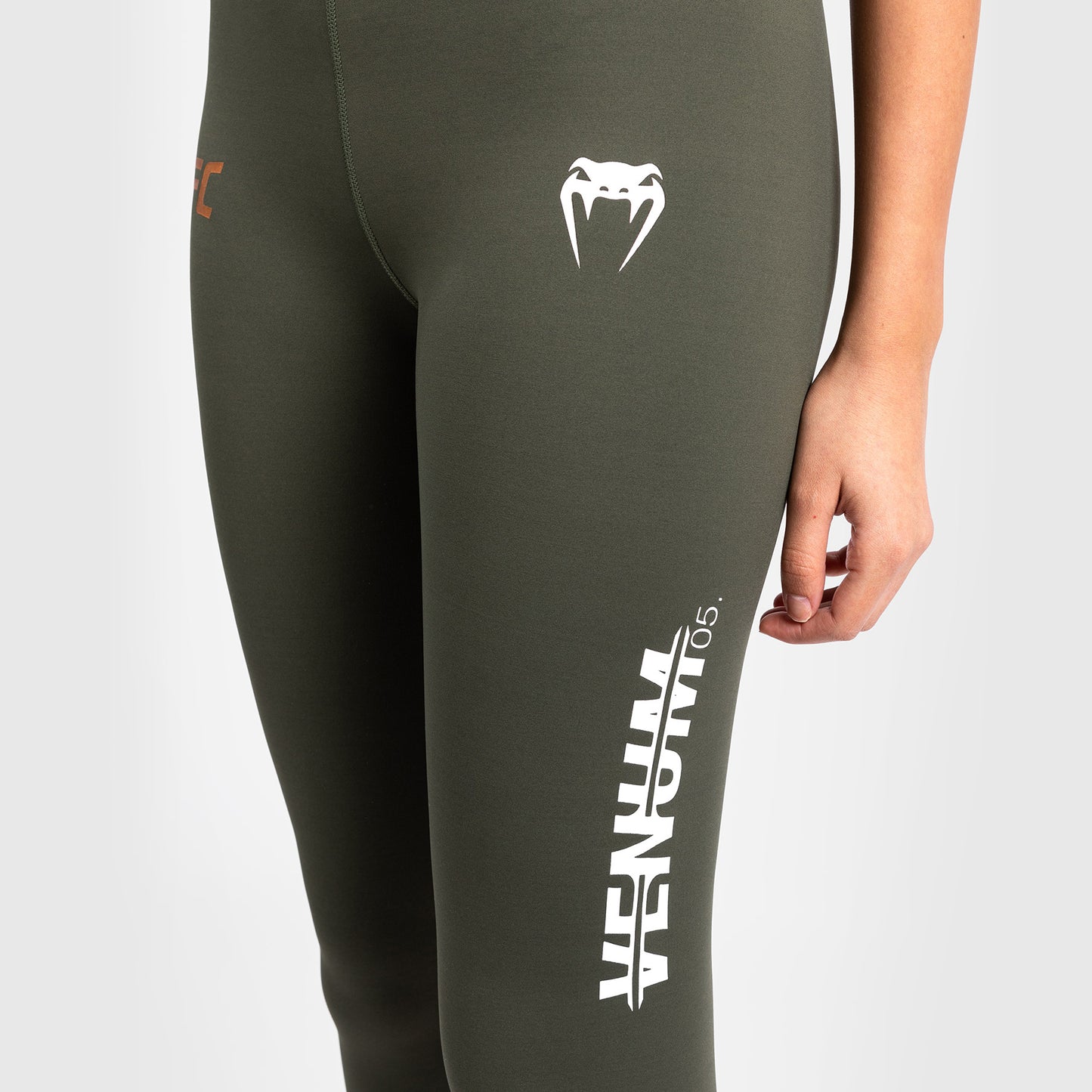 UFC Adrenaline by Venum Fight Week Performance Tight para Mujer - Caqui/Bronce
