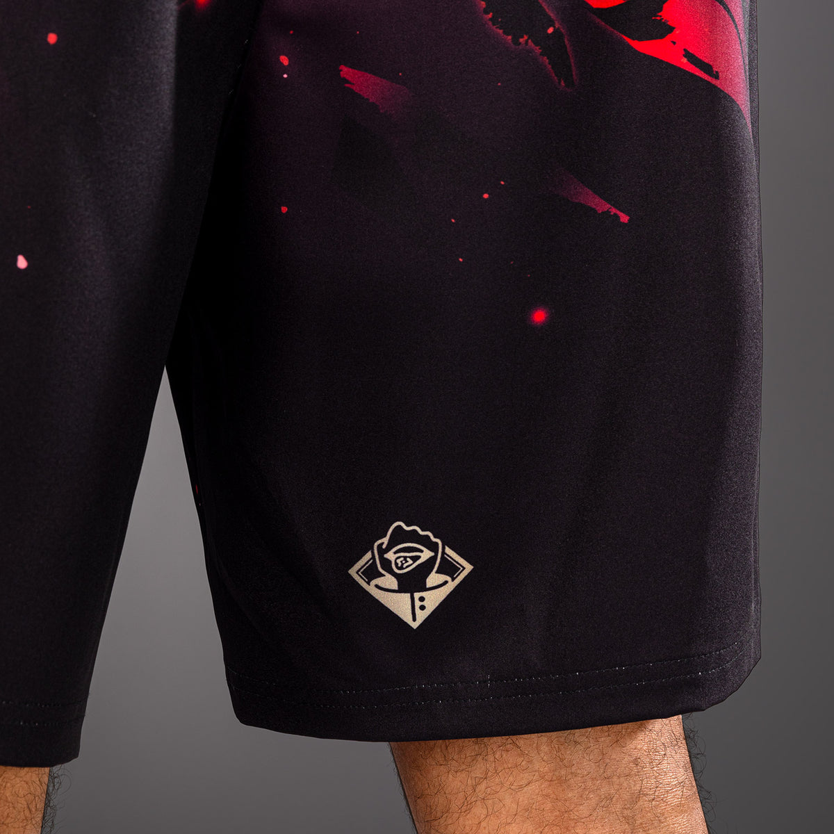 Jujutsu Kaisen x Venum Itadori Short de Entrenamiento – Negro/Rojo