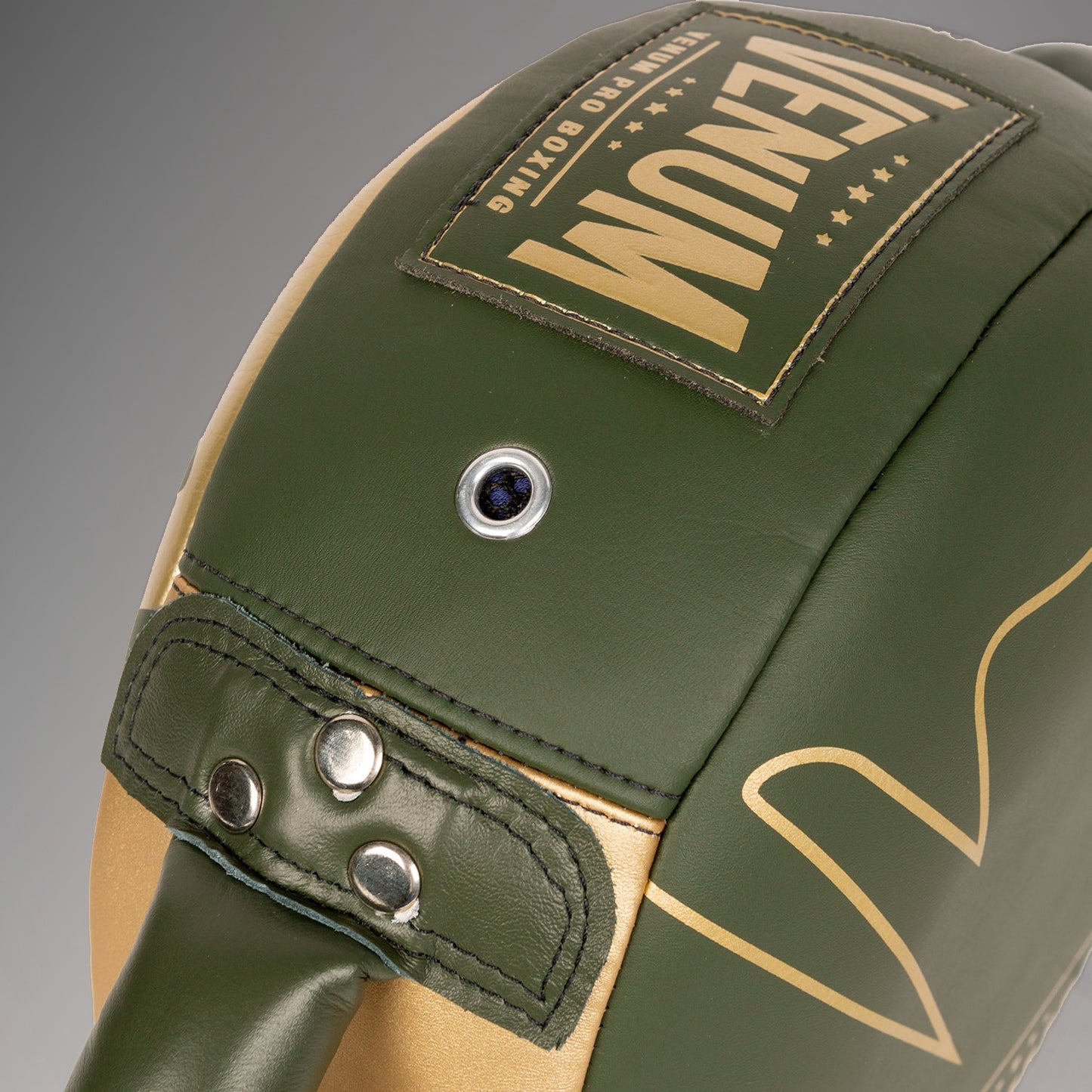 Venum Pro Boxing Escudo de Golpes Redondo – Caqui/Oro