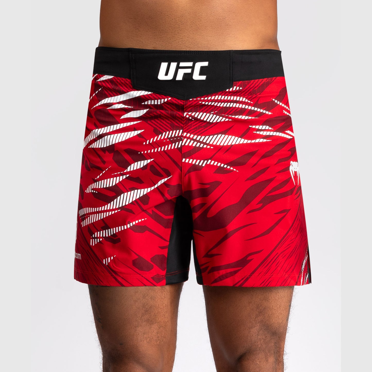 UFC Fusion by Venum Personalizados Authentic Fight Night Shorts de Lucha para Hombre - Ajuste Corto - Rojo