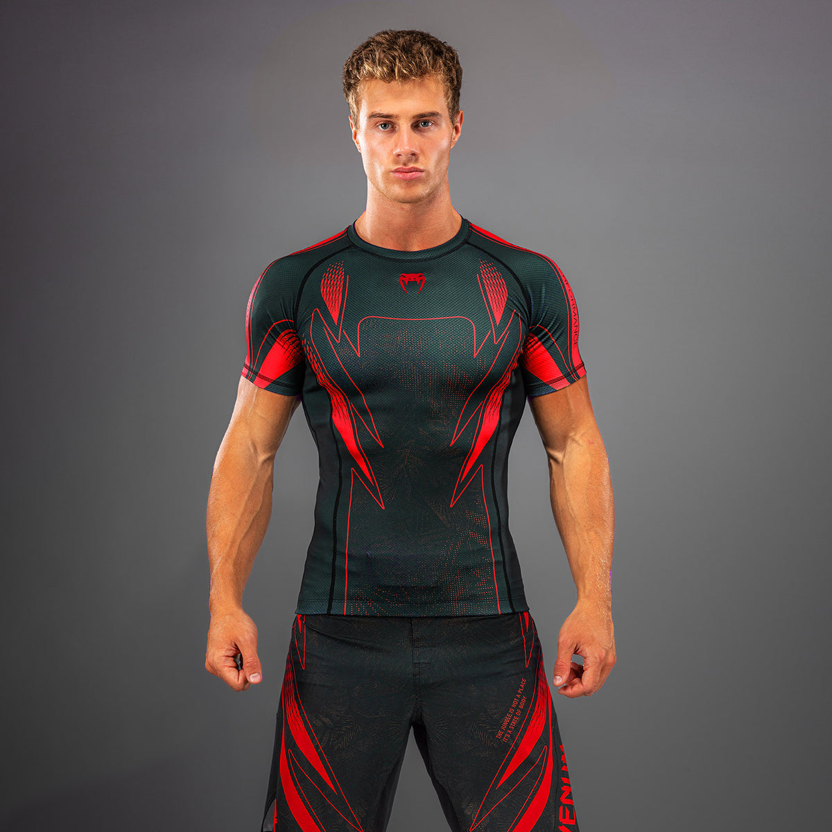 Venum Amazonia Reborn Camiseta de compresión de manga corta - Negro/Rojo