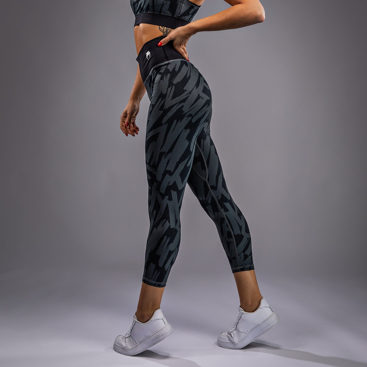 Venum Graffiti Leggings 7/8 para Mujer - Carbón Urbano