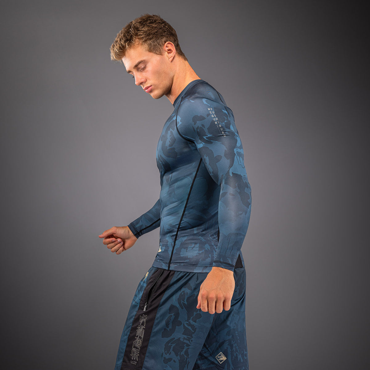 Jujutsu Kaisen x Venum Fushiguro Rashguard Manga Larga – Verde Océano