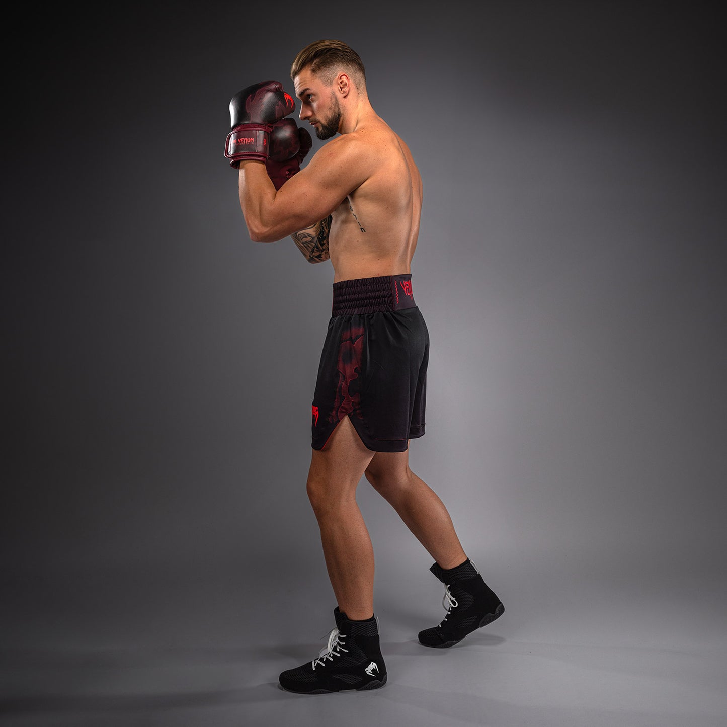 Venum Spectre Pantalón Corto de Boxeo – Negro/Rojo