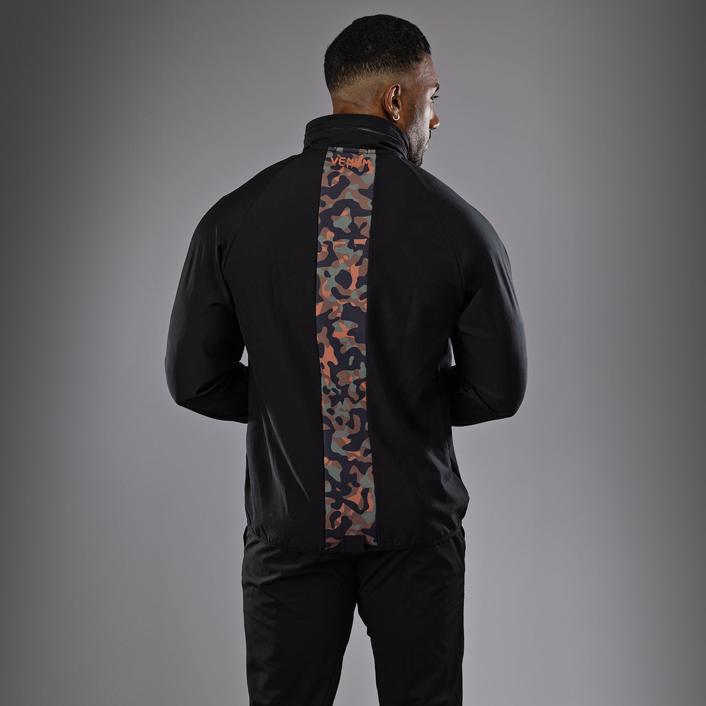 Venum Jungle Ops Chaqueta de chándal para hombre - Negro/Camuflaje Canyon