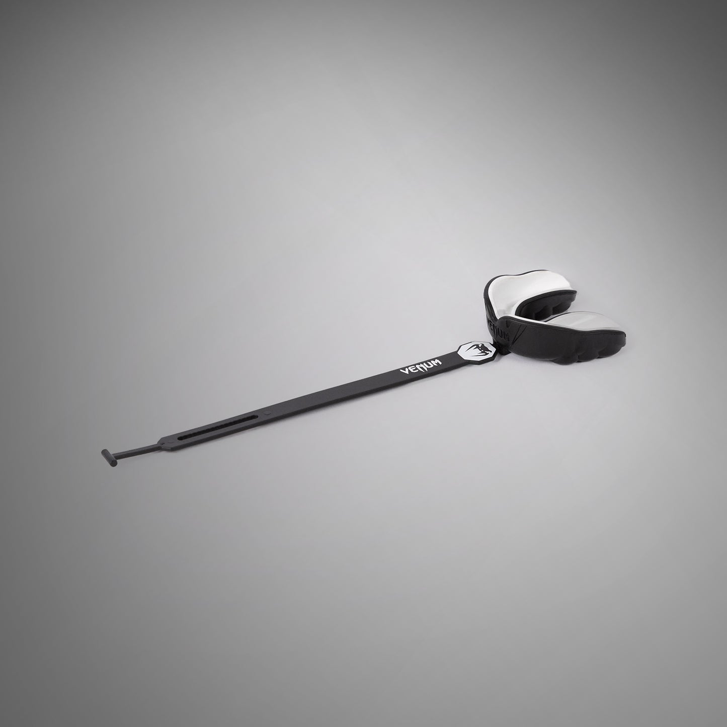 Venum Challenger Protector Bucal con Correa/sin Correa - Negro/Blanco