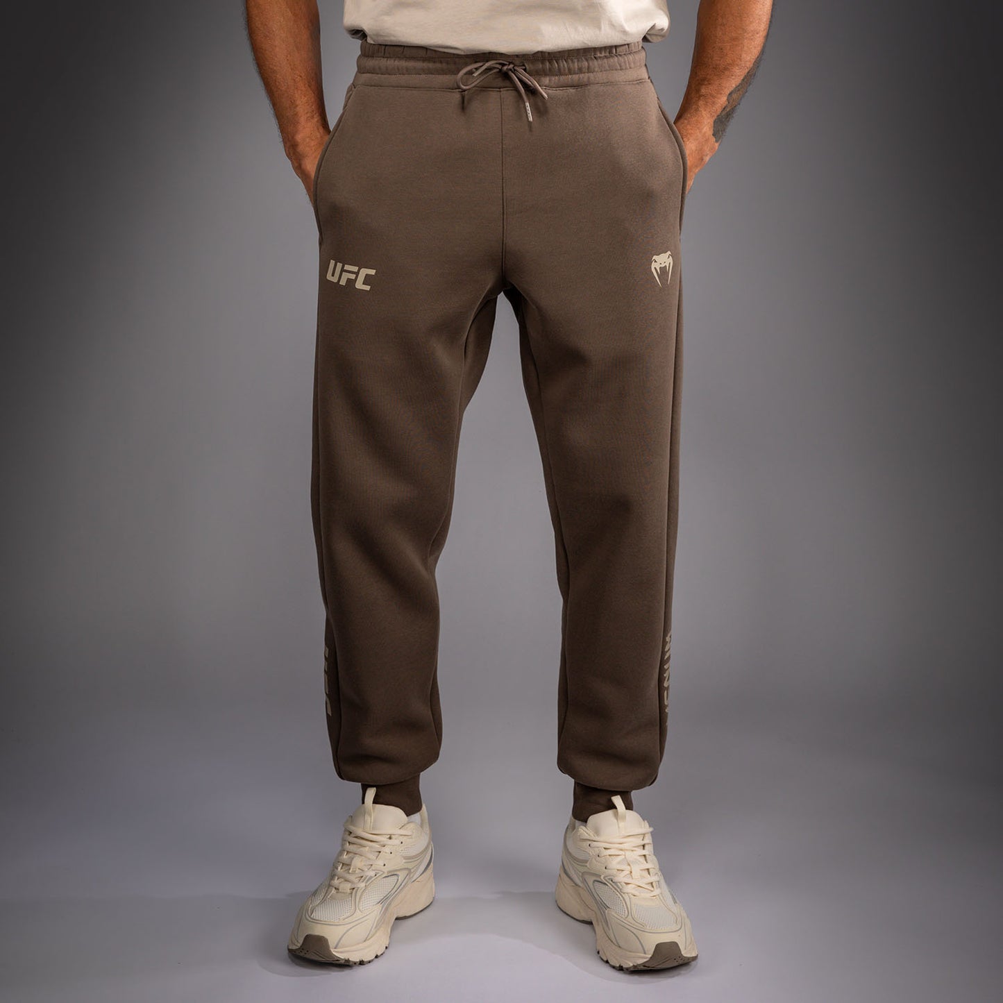Venum UFC Unity by Venum Authentic Fight Week Pantalón de Algodón para Hombre - Marrón