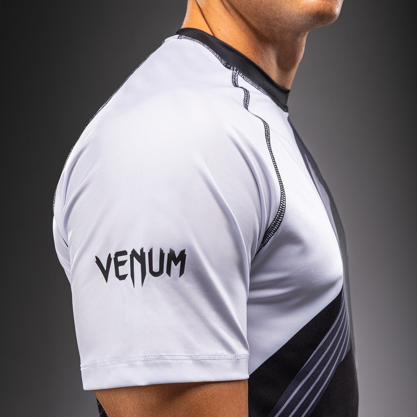 Venum No-Gi 6.0 Camiseta Dry Tech - Negro/Blanco
