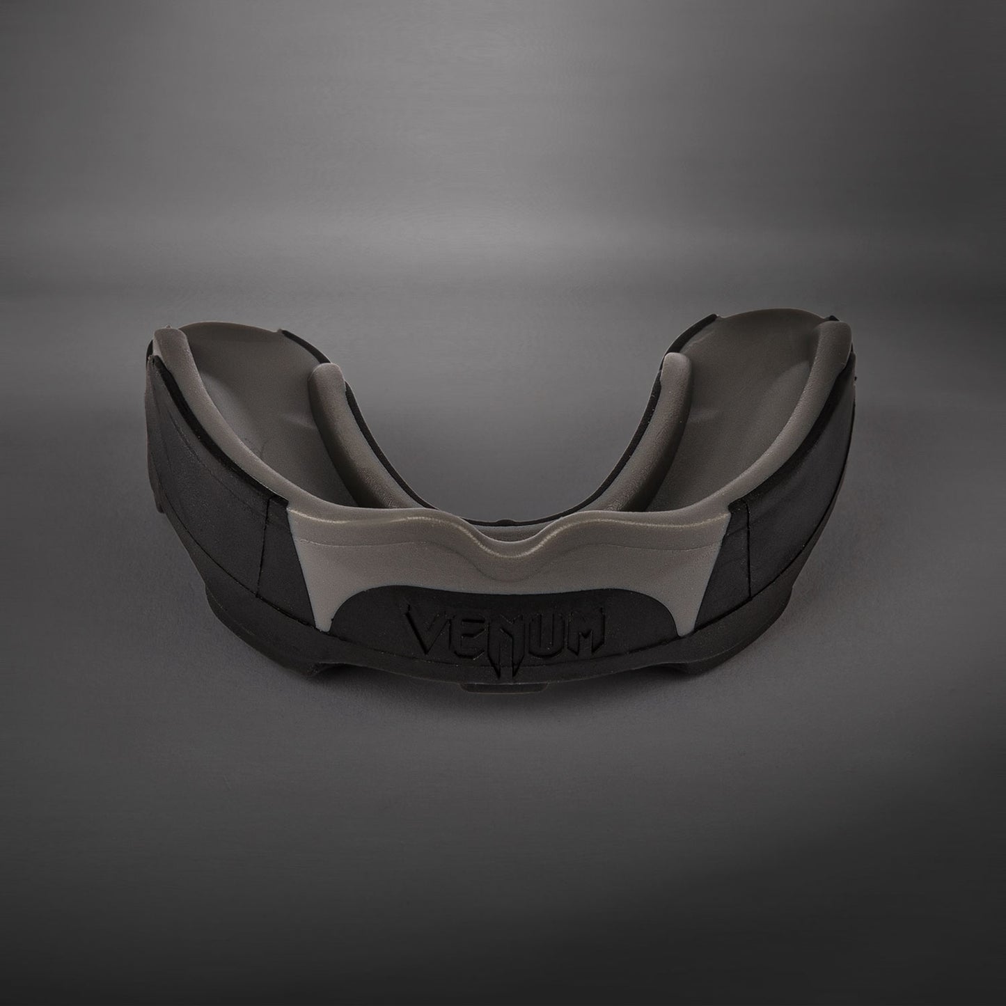 Venum Predator Protector Bucal - Negro