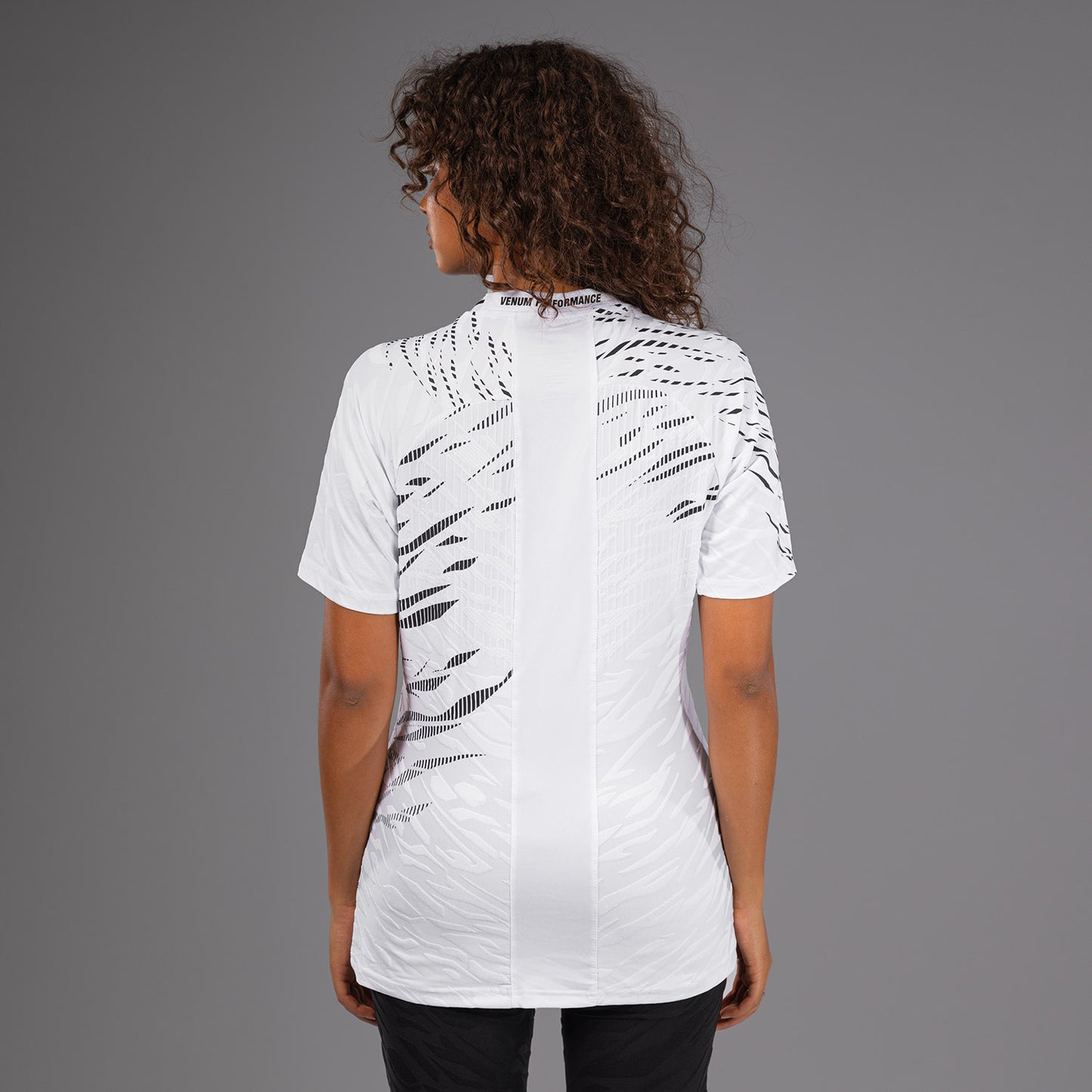 UFC Fusion by Venum Authentic Fight Night Camiseta de Salida para Mujer - Blanco