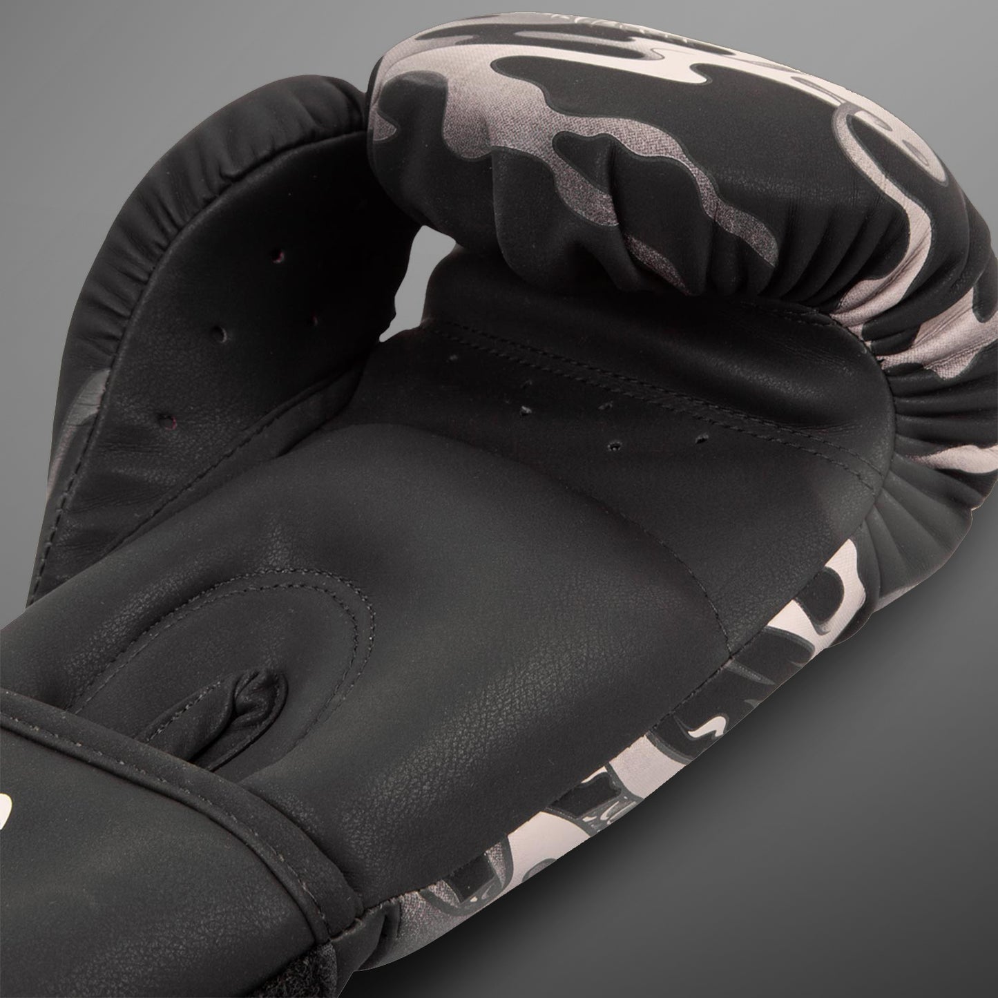 Guantes de boxeo Venum Dragon's Flight