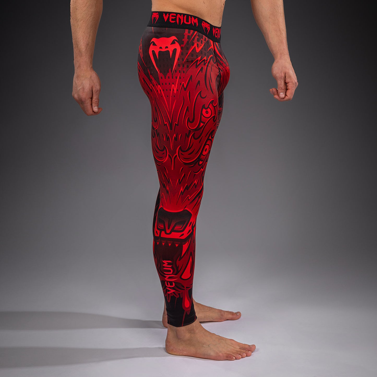 Venum Wolf Atak Spats – Negro/Rojo
