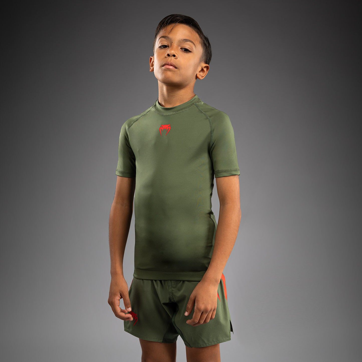 Venum Contender Rashguards Manga Corta para Niños - Verde Ejército/Naranja