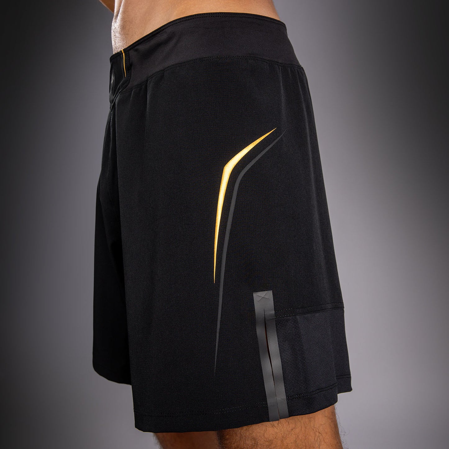 Venum G-Core Pantalón Corto de Combate Negro/Oro