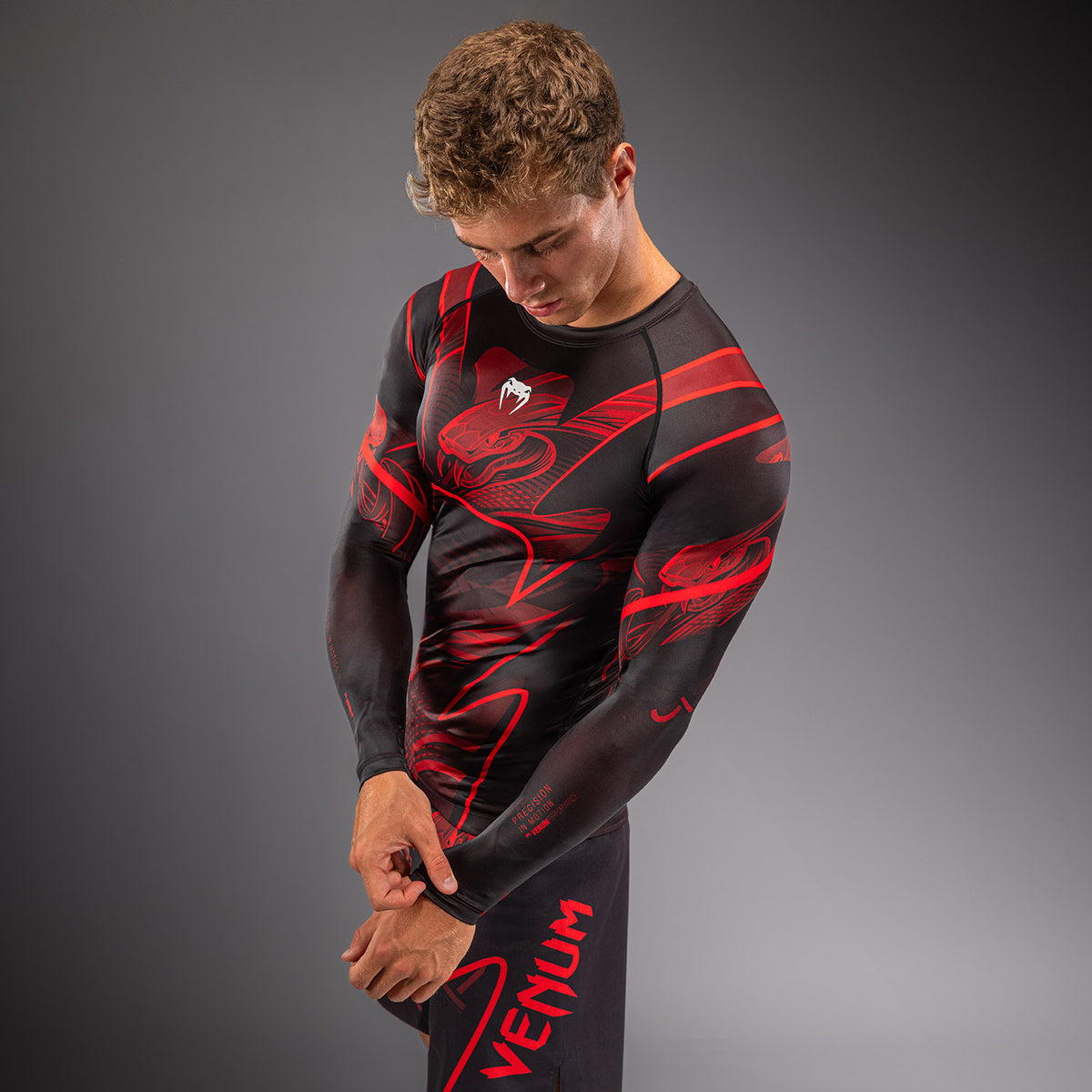 Venum Crimson Viper 2.0 Rashguard de manga larga - Negro/Rojo
