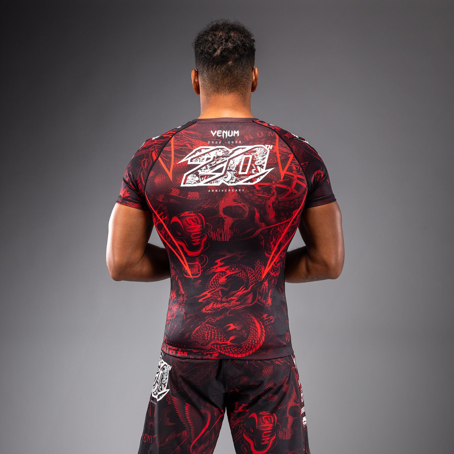 Venum 20th Anniversary Rashguard Manga Corta - Negro/Rojo