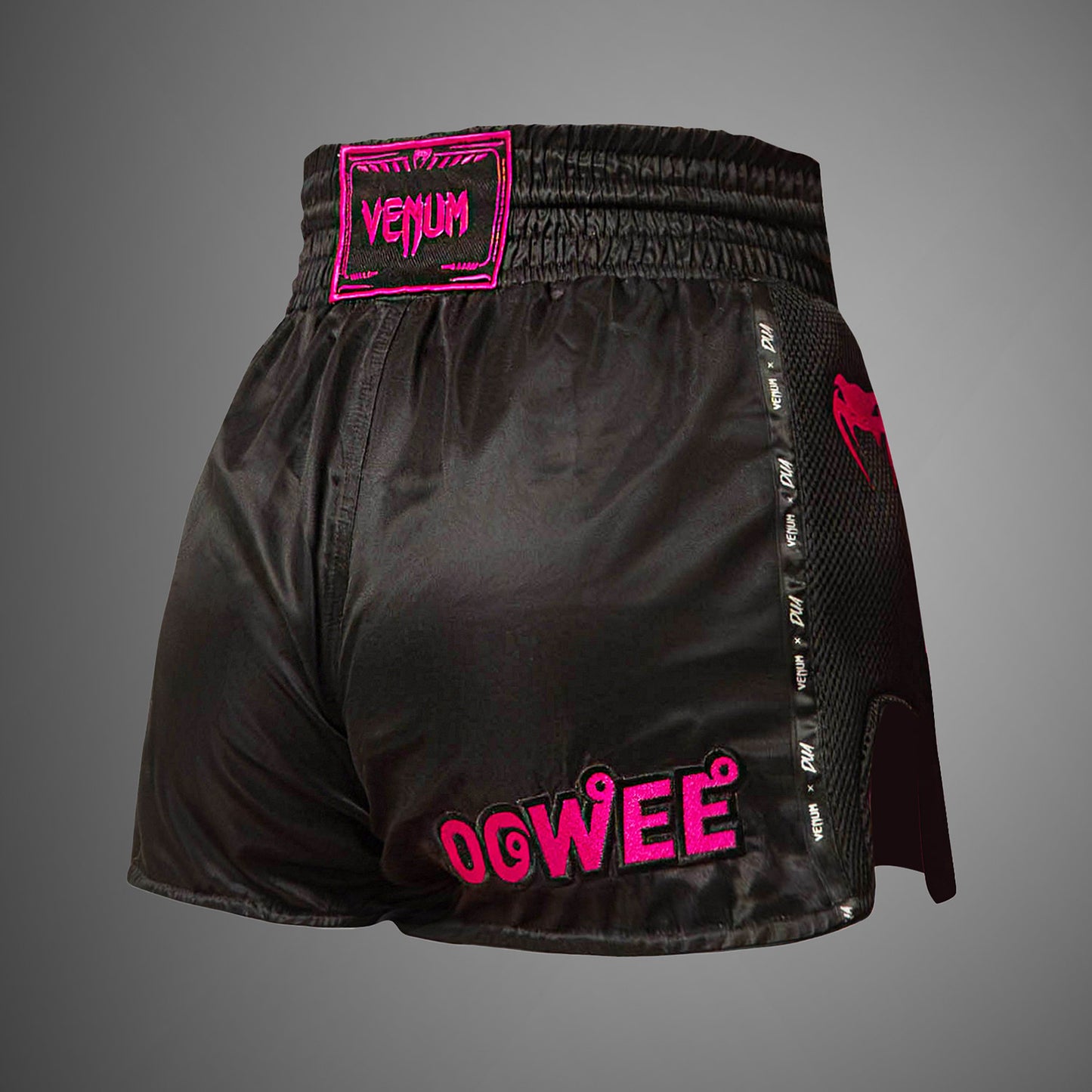 Venum x Dua Muay Thai Pantalones Cortos - Negro/Rosa Fucsia