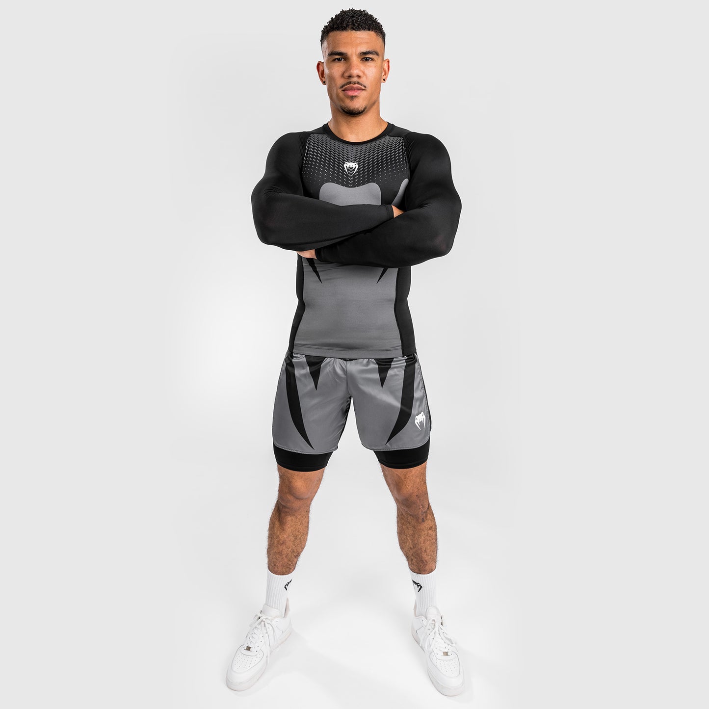 Venum Attack Rashguard de Manga Larga para Hombre - Negro/Gris