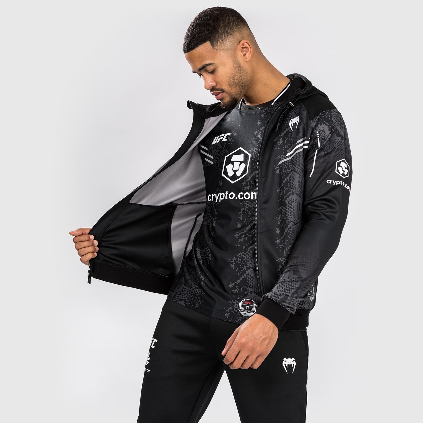 UFC Adrenaline by Venum Authentic Fight Night Sudadera con capucha Walkout para Hombre - Negra