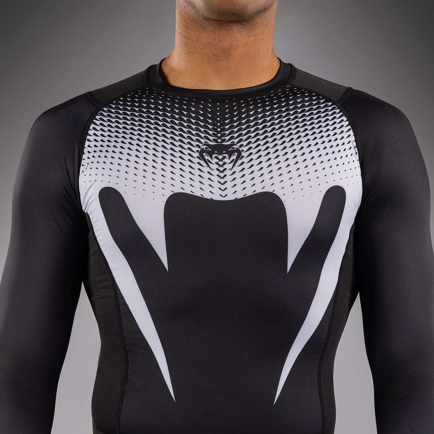 Venum No Gi Rashguards - Negro/Blanco