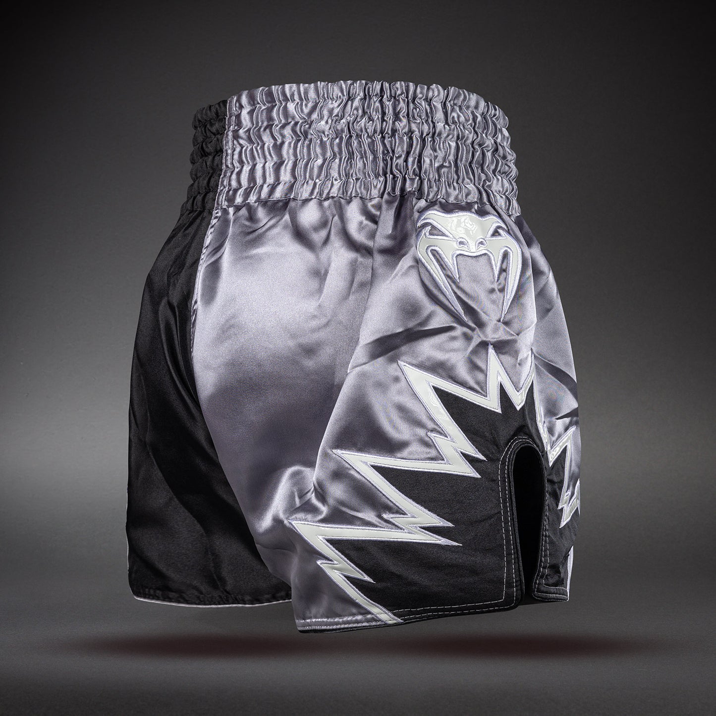 Venum Inferno 2.0 Pantalones Cortos de Muay Thai - Gris/Negro