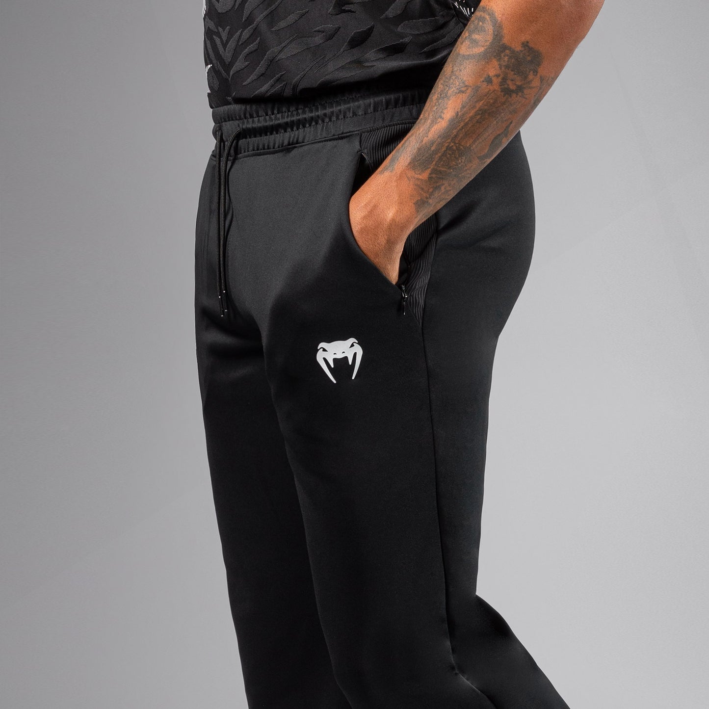 UFC Fusion by Venum Authentic Fight Night Pantalón de Pierna Recta para Hombre - Negro