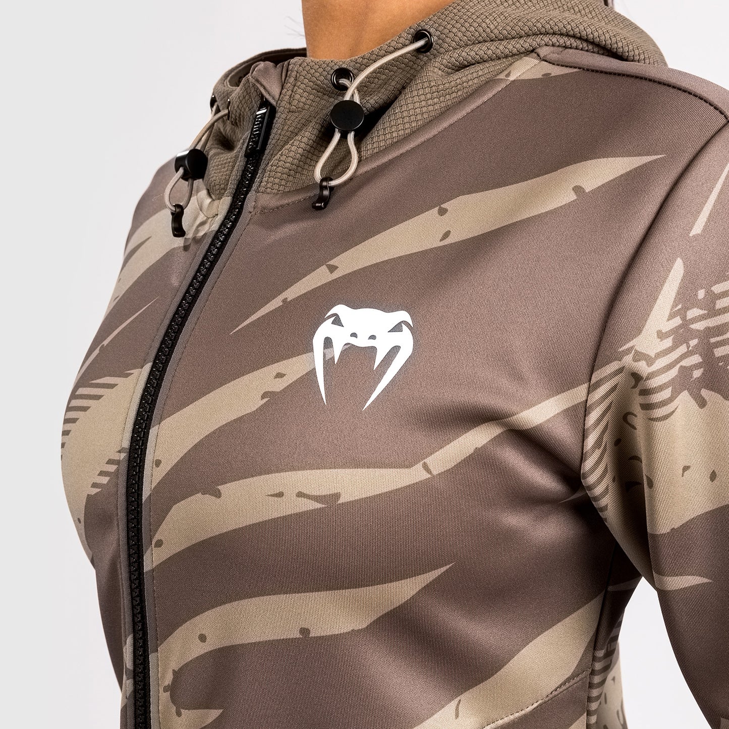 UFC Adrenaline By Venum Fight Week Sudadera Con Capucha para Mujer - Desert Camo