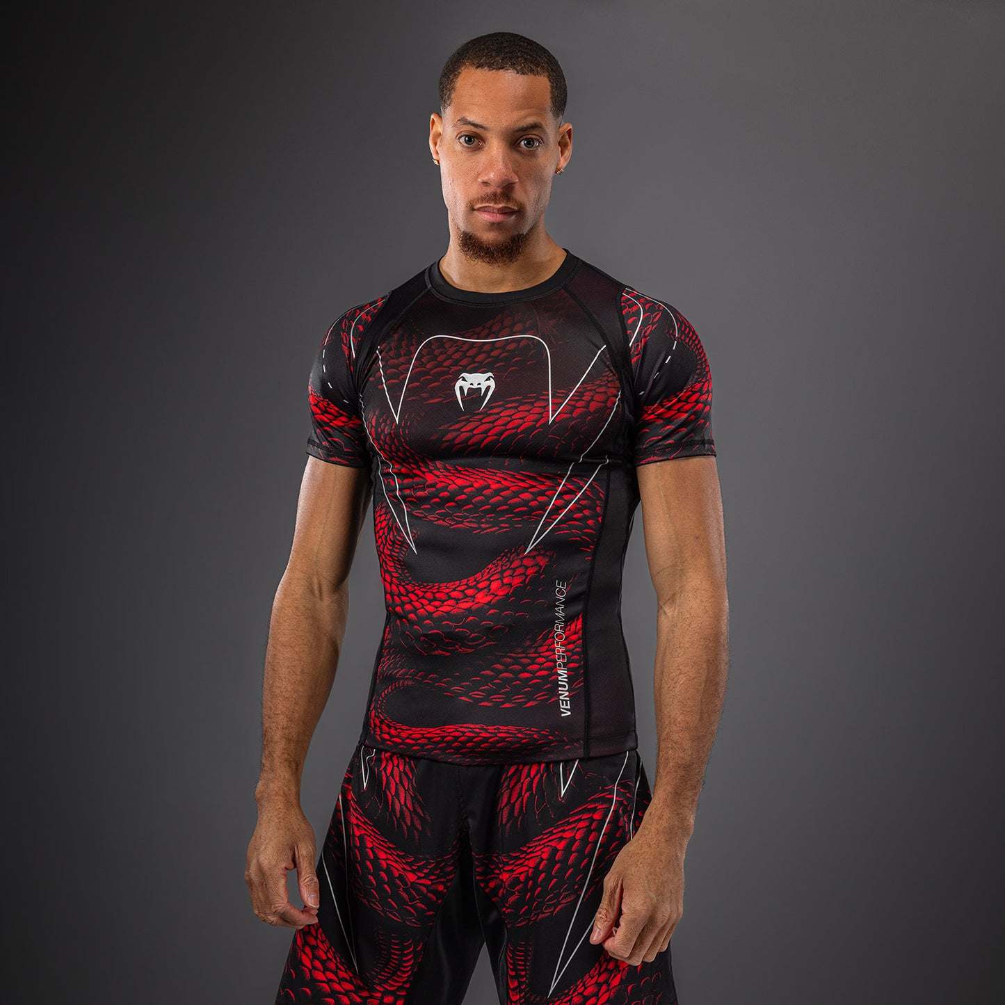 Venum Matupa Rashguard Manga Corta - Negro/Rojo/Gris Plateado