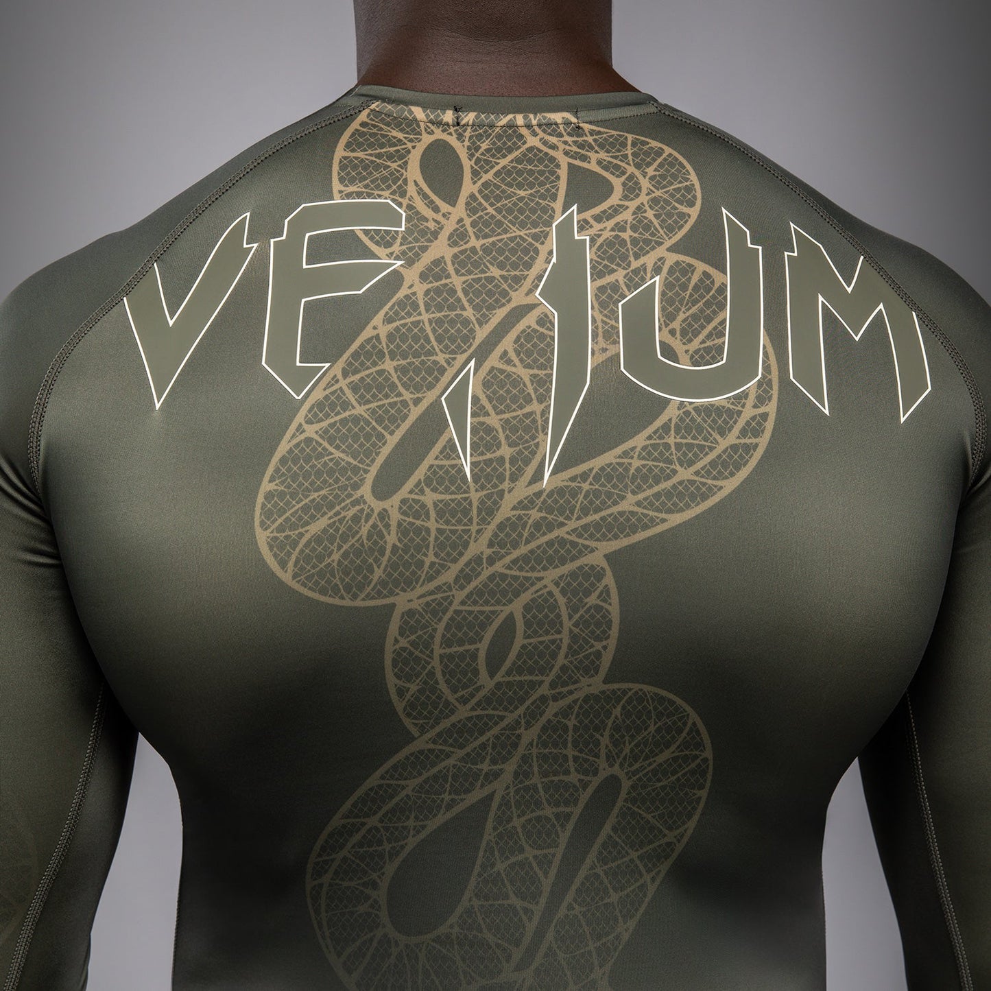 Venum Serpenti Rashguard de Manga Larga – Caqui/Bronce/Marfil