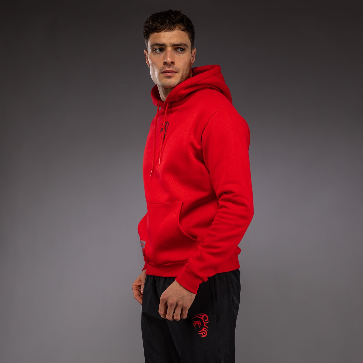 Venum x Mike Tyson Tiger Sudadera con Capucha - Rojo Intenso/Negro Profundo