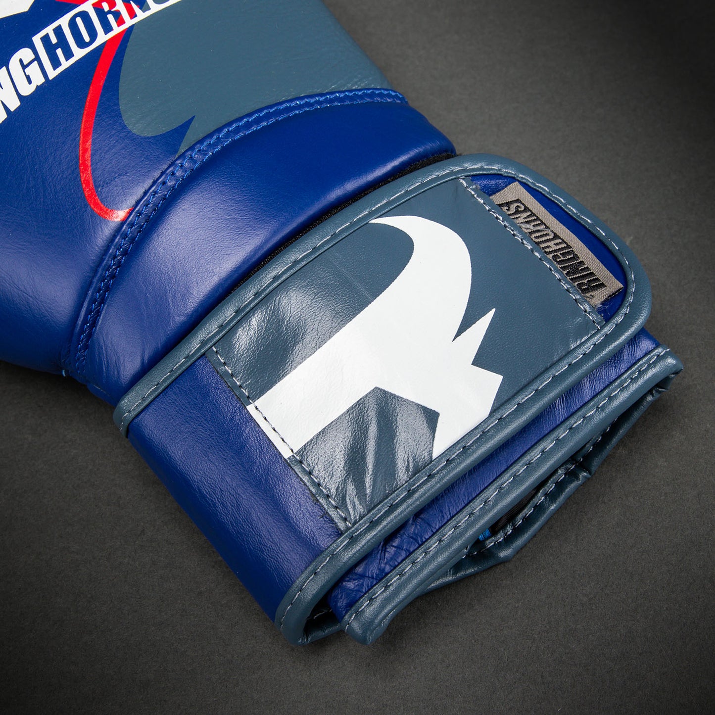 Ringhorns Charger by Venum Guantes de Boxeo – Azul Marino/Rojo