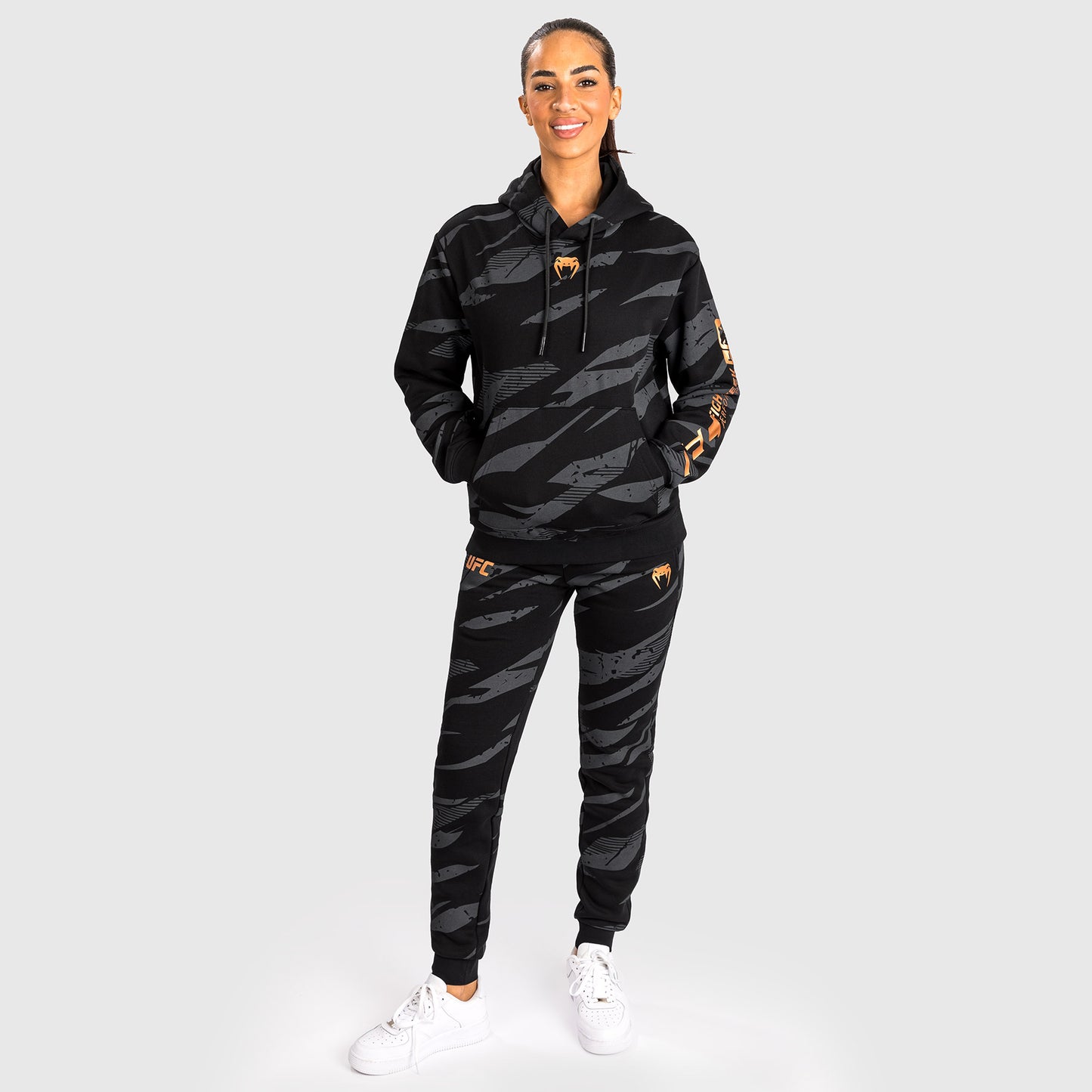UFC Adrenaline By Venum Fight Week Sudadera Con Capucha para Mujer - Urban Camo