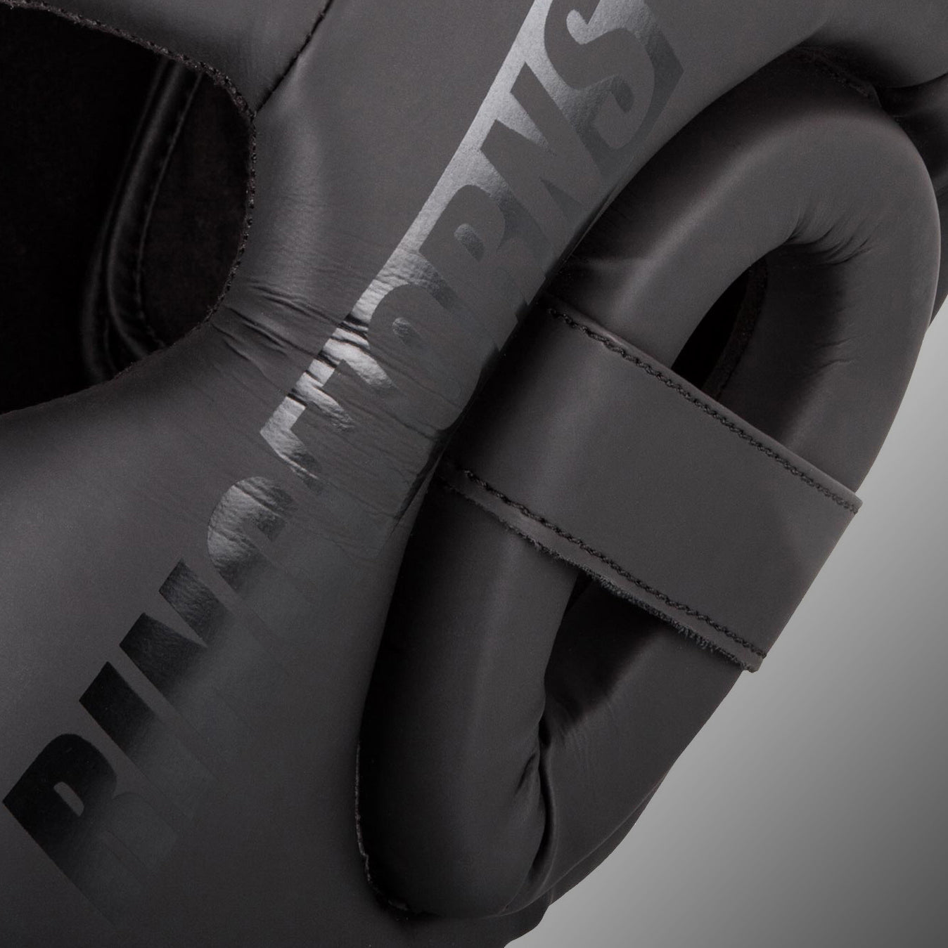 Ringhorns Charger by Venum Casco – Negro/Negro