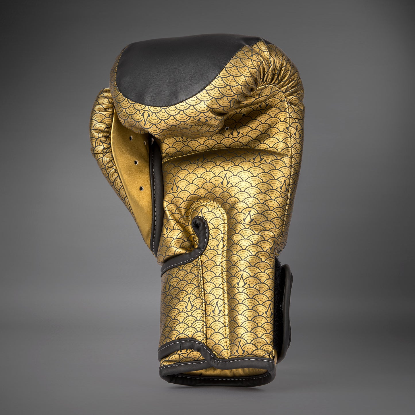 Venum x Assassin’s Creed Shadows Guantes de boxeo - Negro/Oro