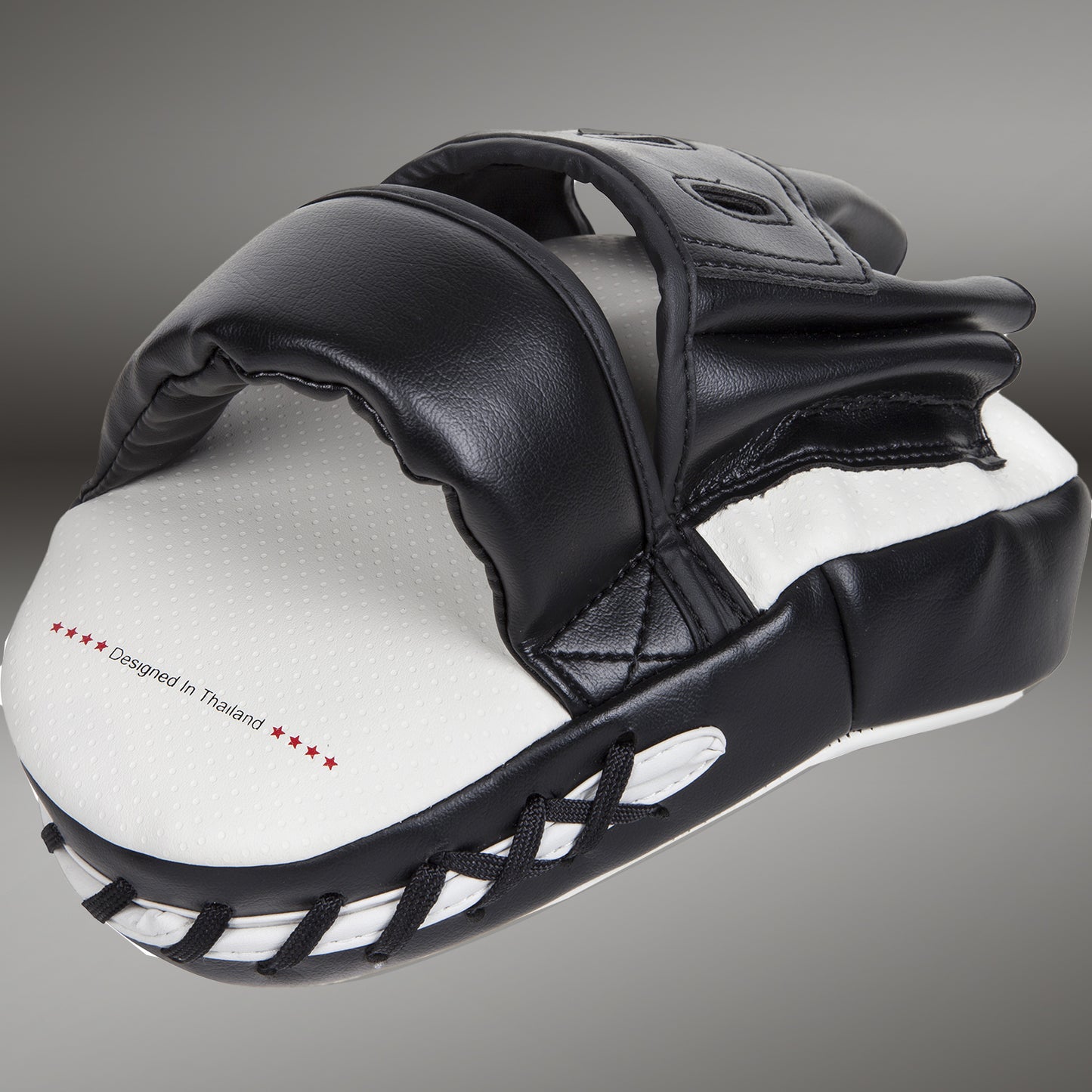 Manoplas de Boxeo Venum Light - Blanco/Negro (Par)