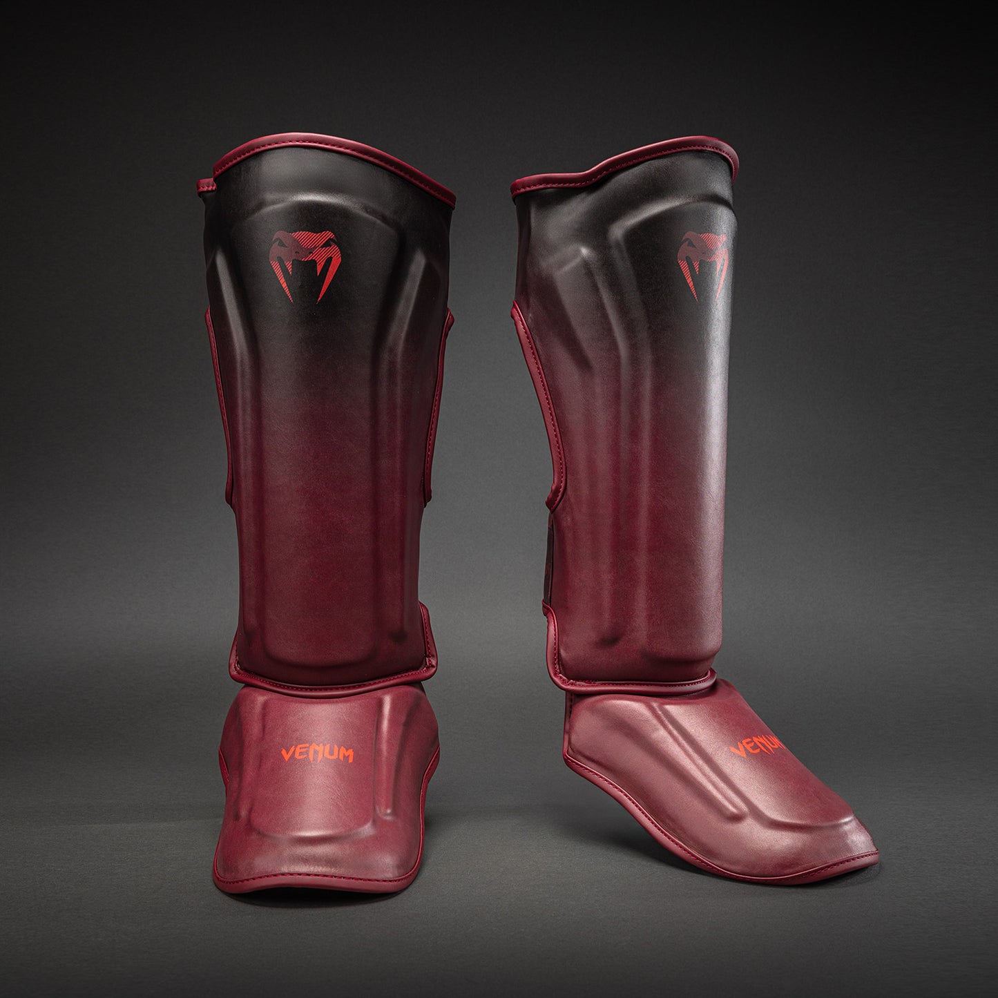 Venum Spectre Espinilleras – Negro/Rojo