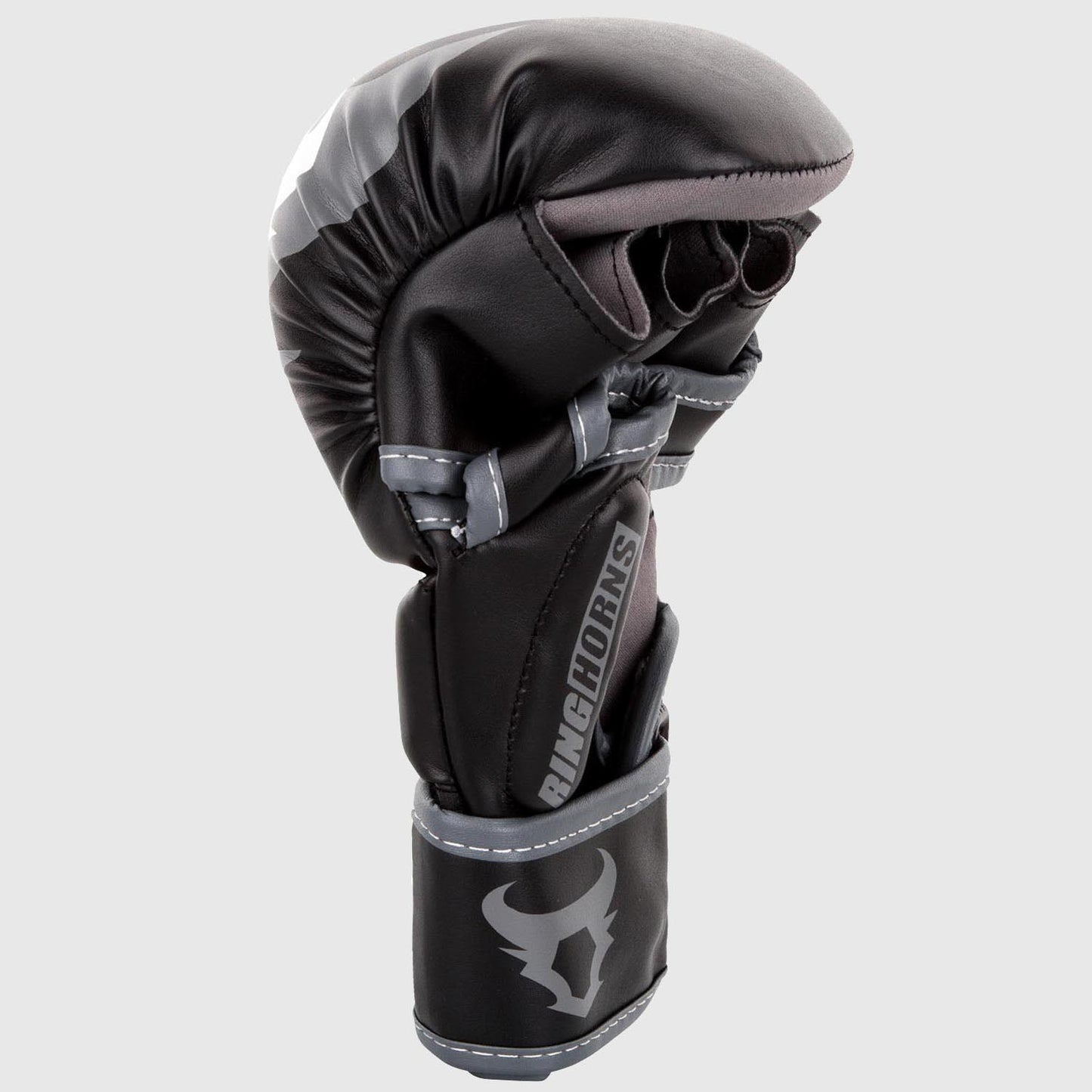 Ringhorns Charger by Venum Guantes de sparring MMA - Negro