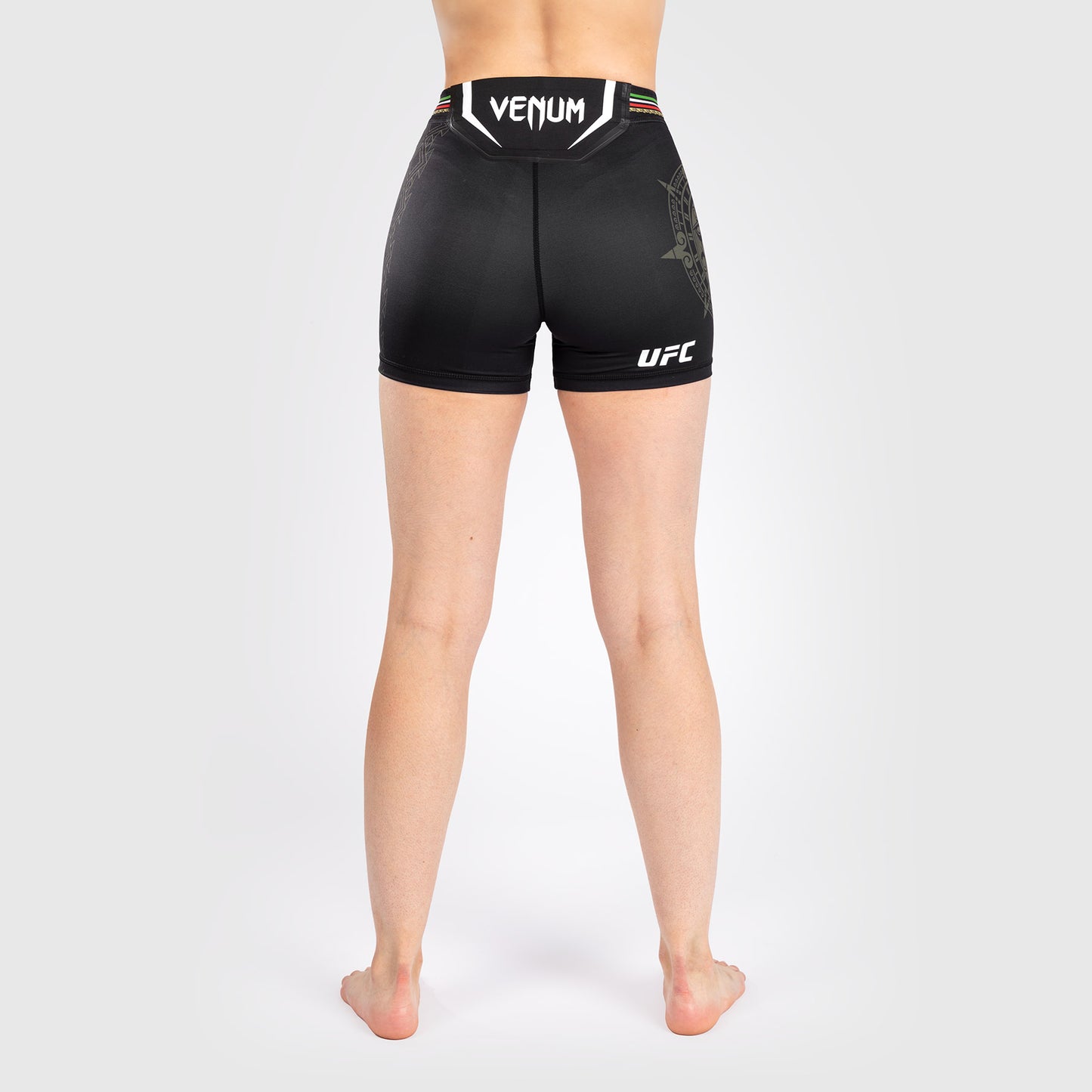 Noche UFC by Venum Authentic Fight Night Pantalones cortos Vale Tudo para mujer - Corte corto - Negro